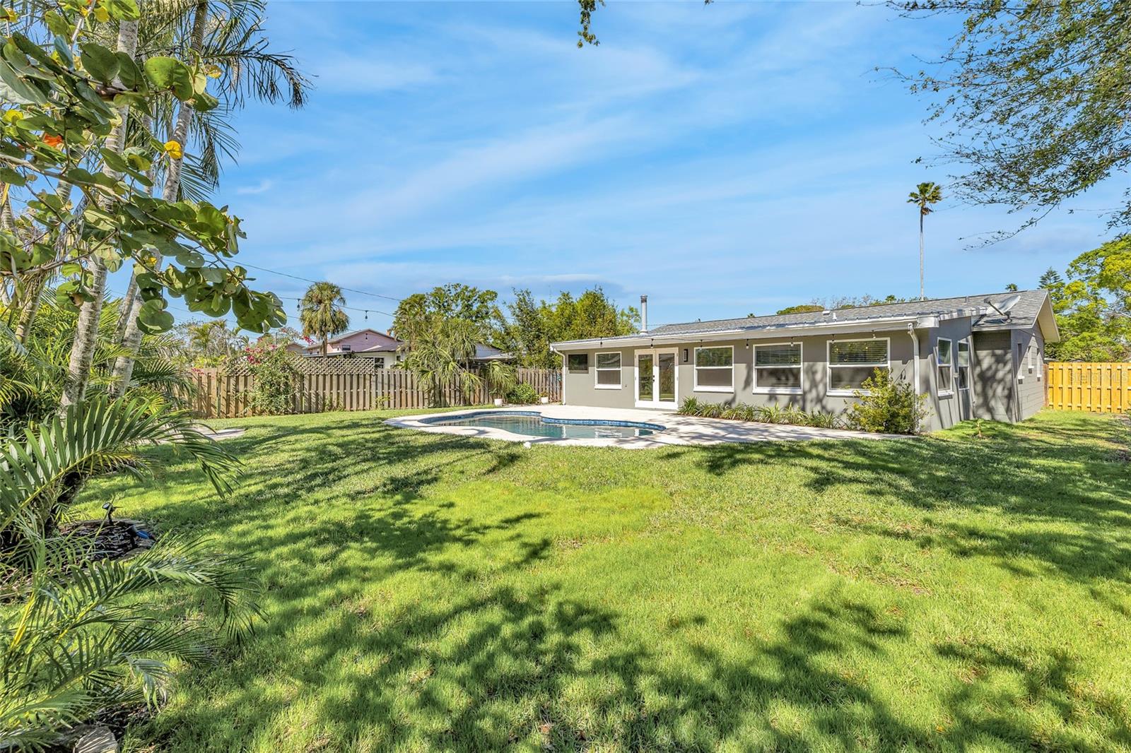 1842 OKLAHOMA AVE NE, ST PETERSBURG, FL, 33703