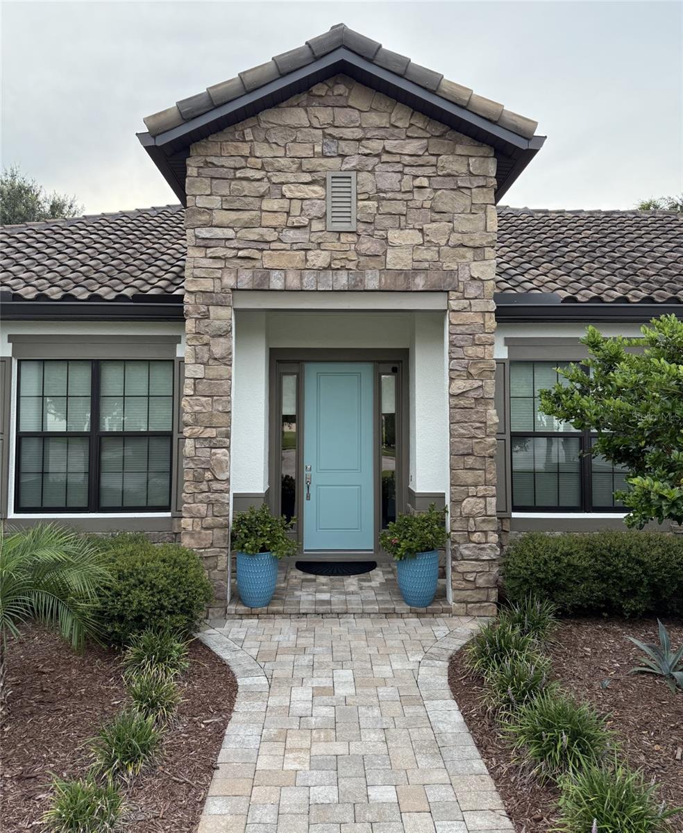 25879 CROSSINGS BLUFF LN, SORRENTO, FL, 32776