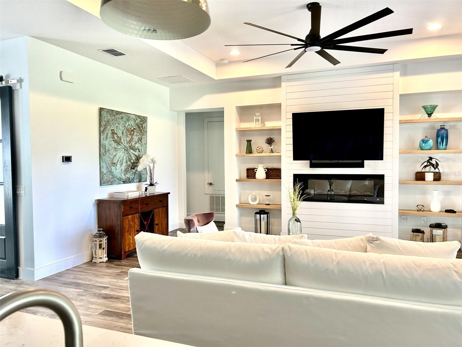 25879 CROSSINGS BLUFF LN, SORRENTO, FL, 32776