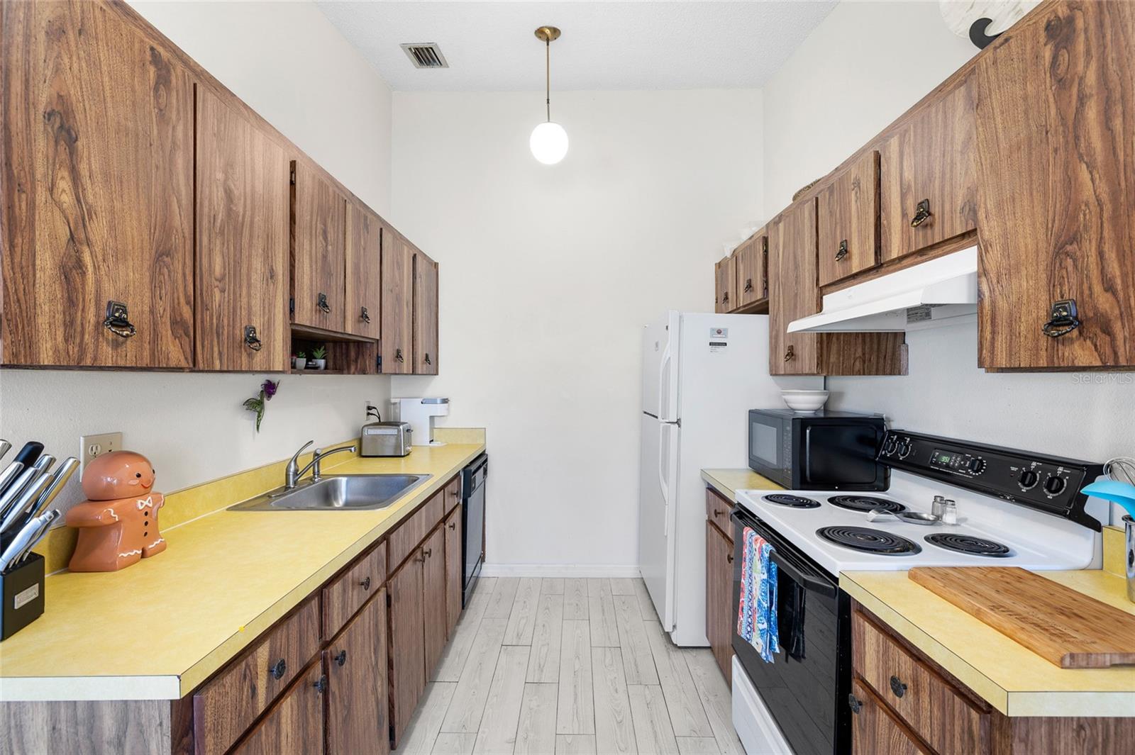 3904 36TH AVENUE DR W, BRADENTON, FL, 34205