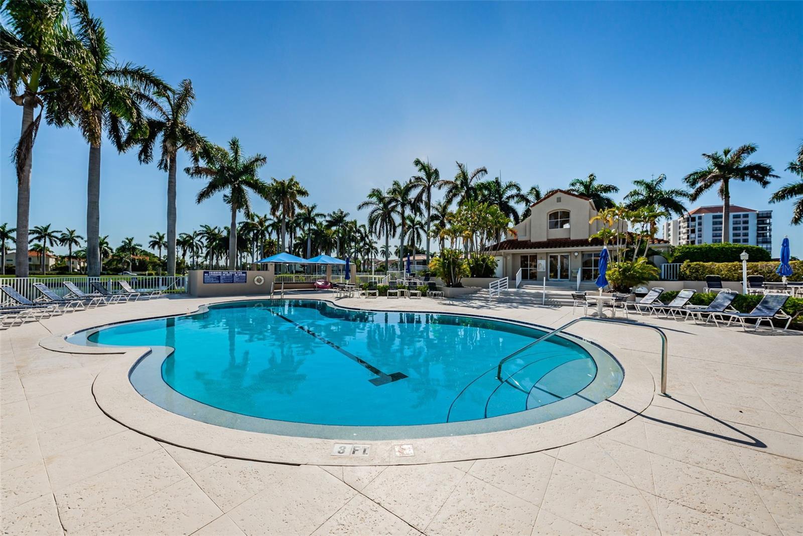 5900 BAHIA DEL MAR CIR #137, ST PETERSBURG, FL, 33715