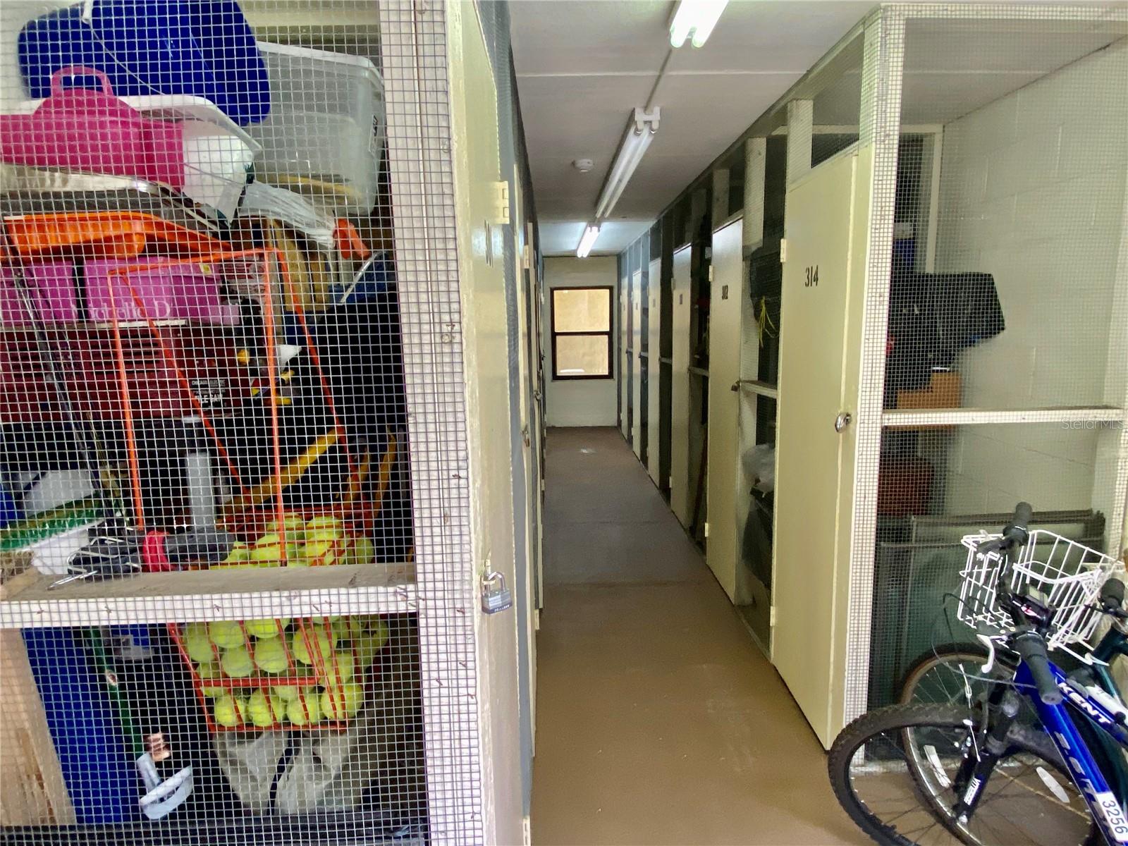 305 30TH AVE W #A203, BRADENTON, FL, 34205