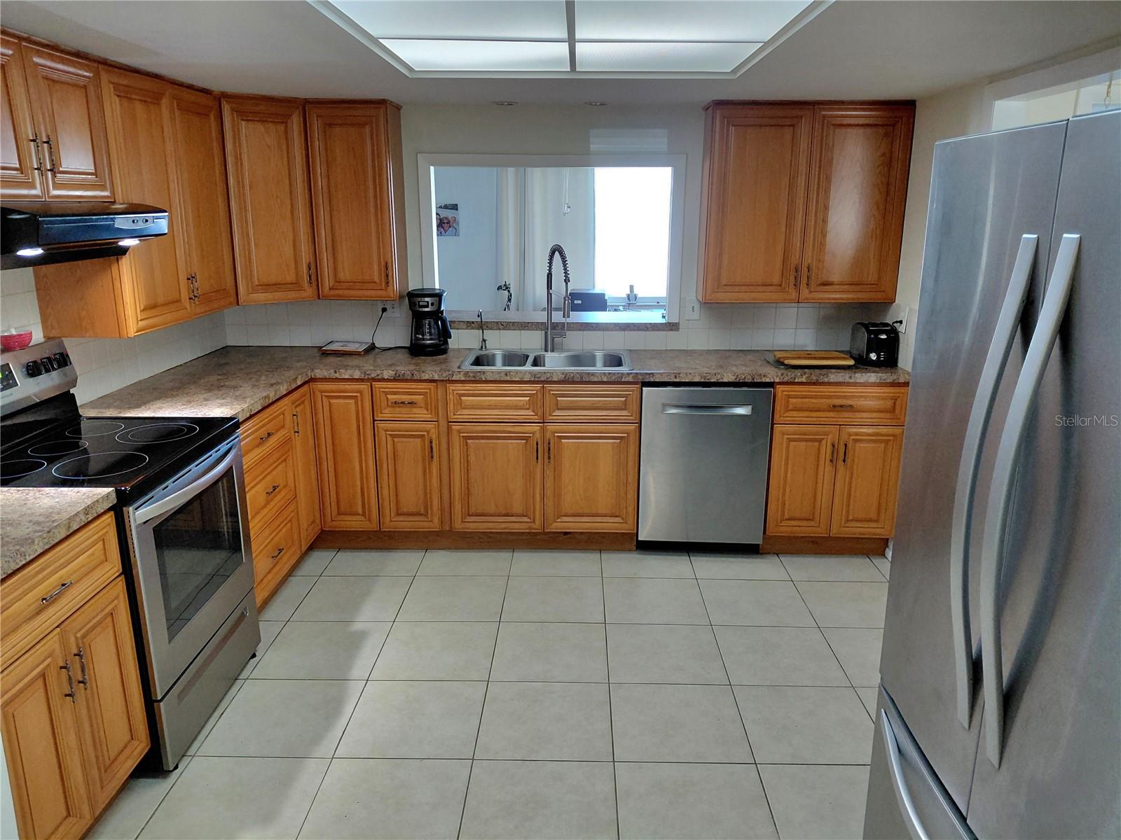 3013 YARMOUTH DR W, BRADENTON, FL, 34205