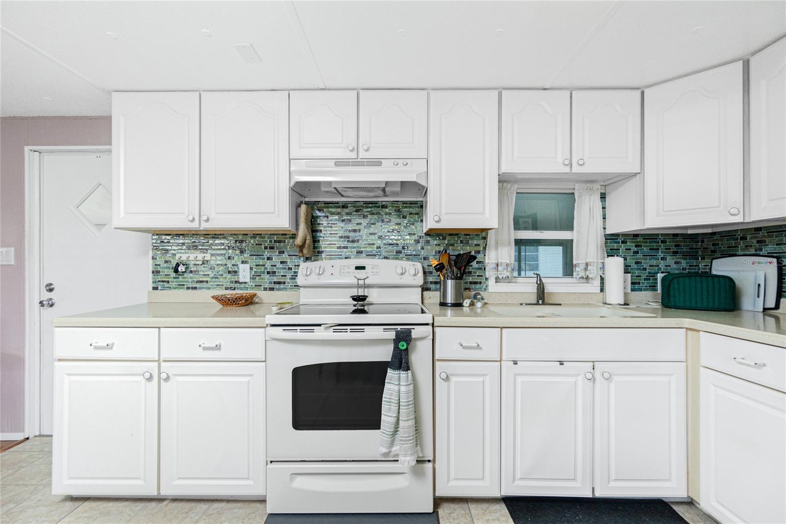 7409 PETULA AVE, PORT CHARLOTTE, FL, 33981