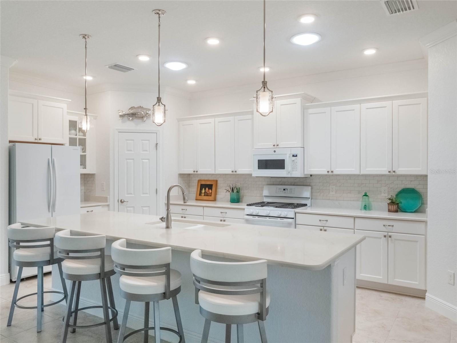26694 OTTER CREEK LN, LEESBURG, FL, 34748