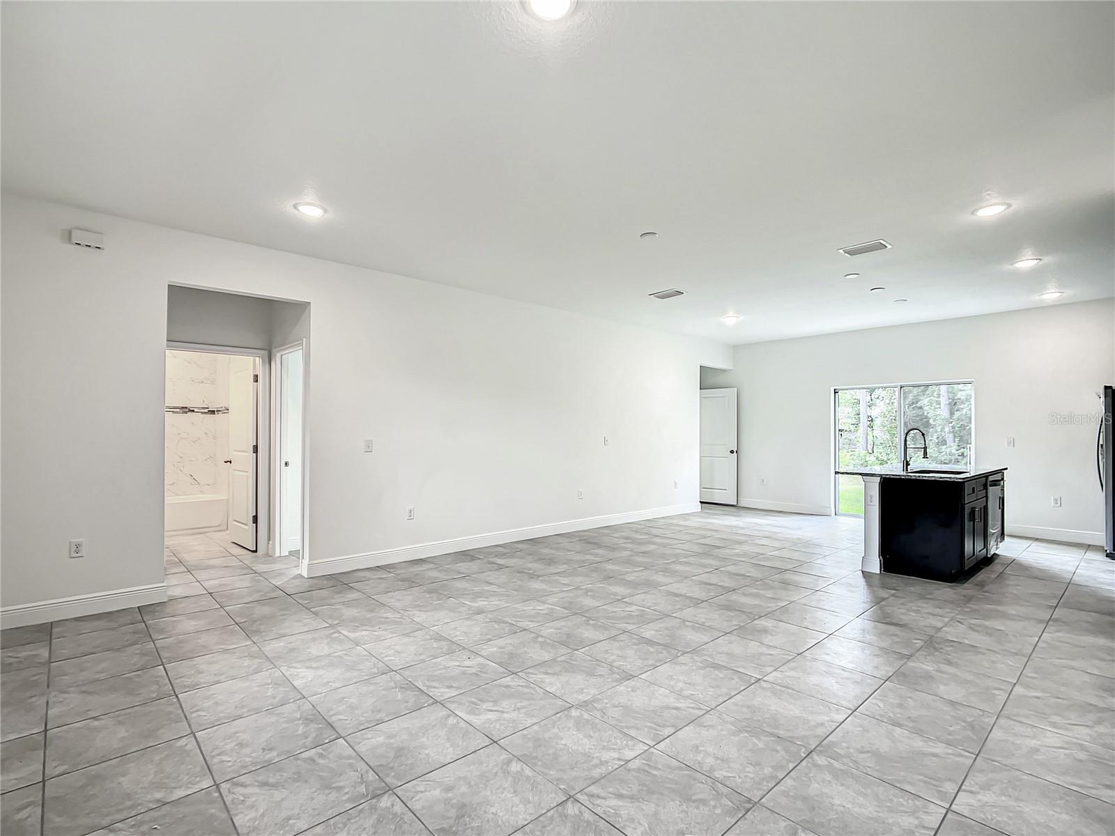 406 MARION OAKS TRL, OCALA, FL, 34473