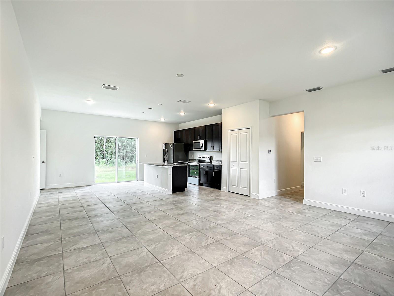 406 MARION OAKS TRL, OCALA, FL, 34473