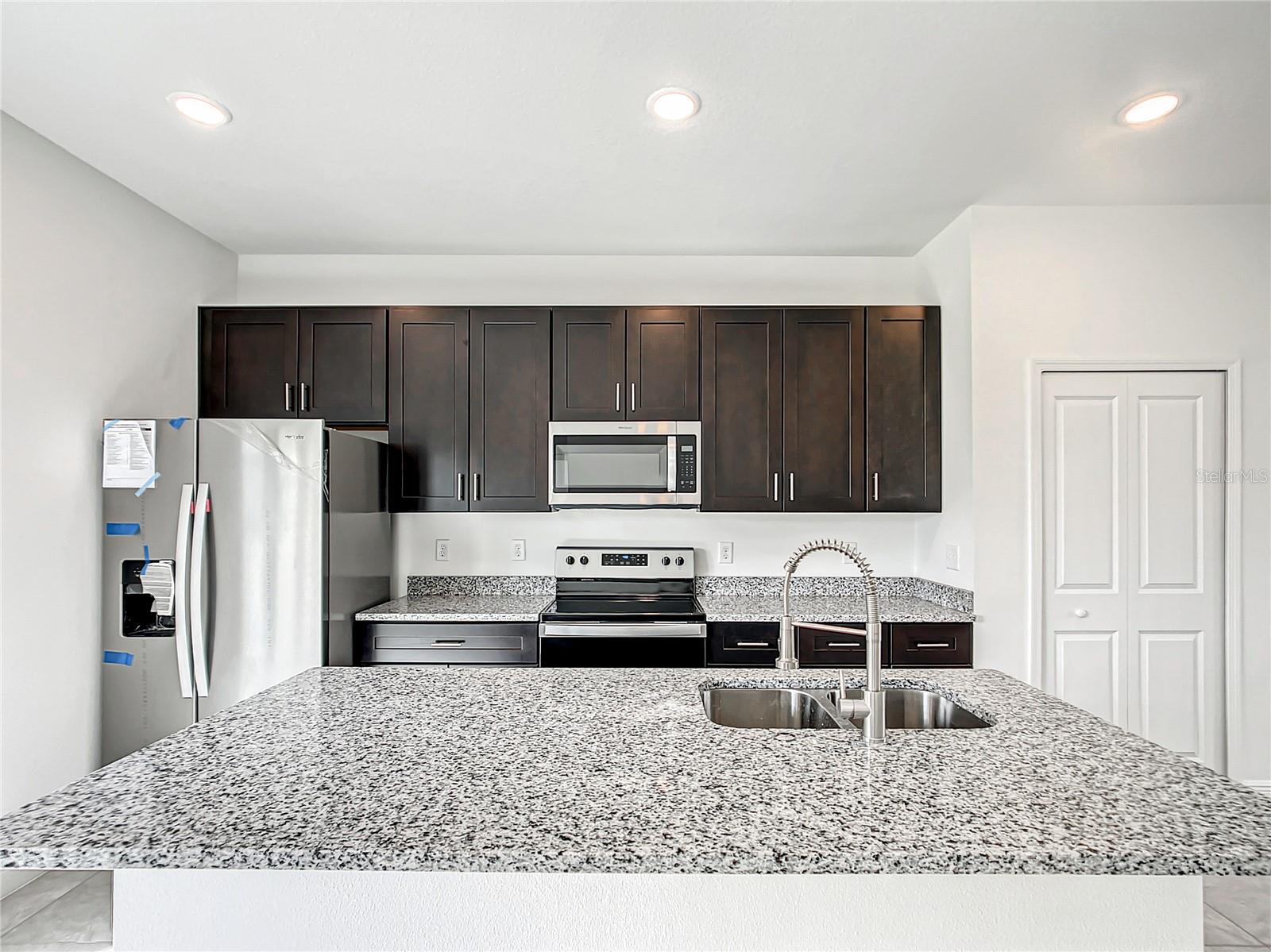 406 MARION OAKS TRL, OCALA, FL, 34473