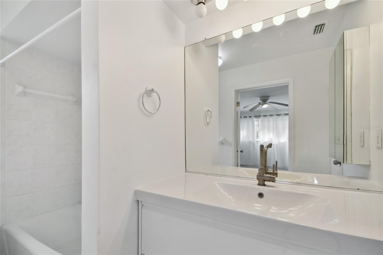 17255 2ND ST E, NORTH REDINGTON BEACH, FL, 33708