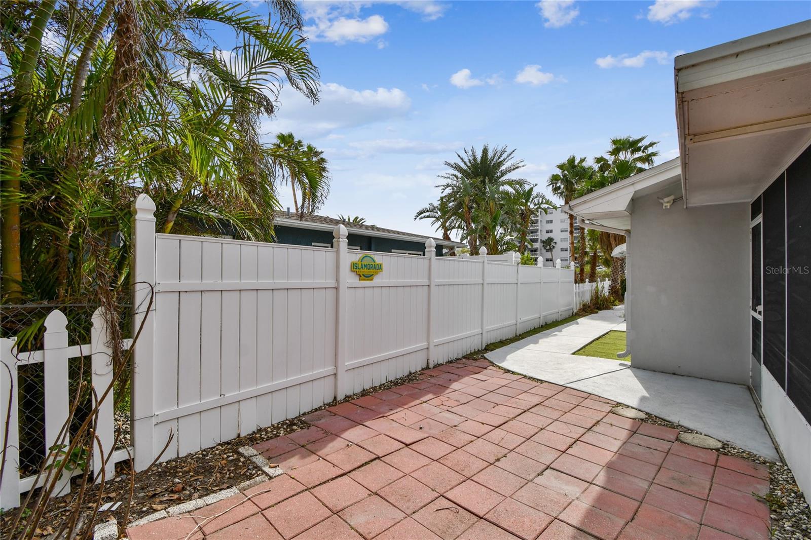 17255 2ND ST E, NORTH REDINGTON BEACH, FL, 33708