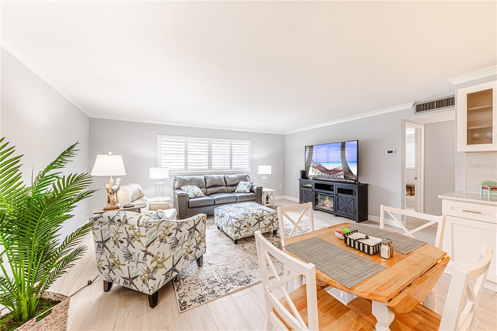 616 FLAMINGO DR #102, VENICE, FL, 34285