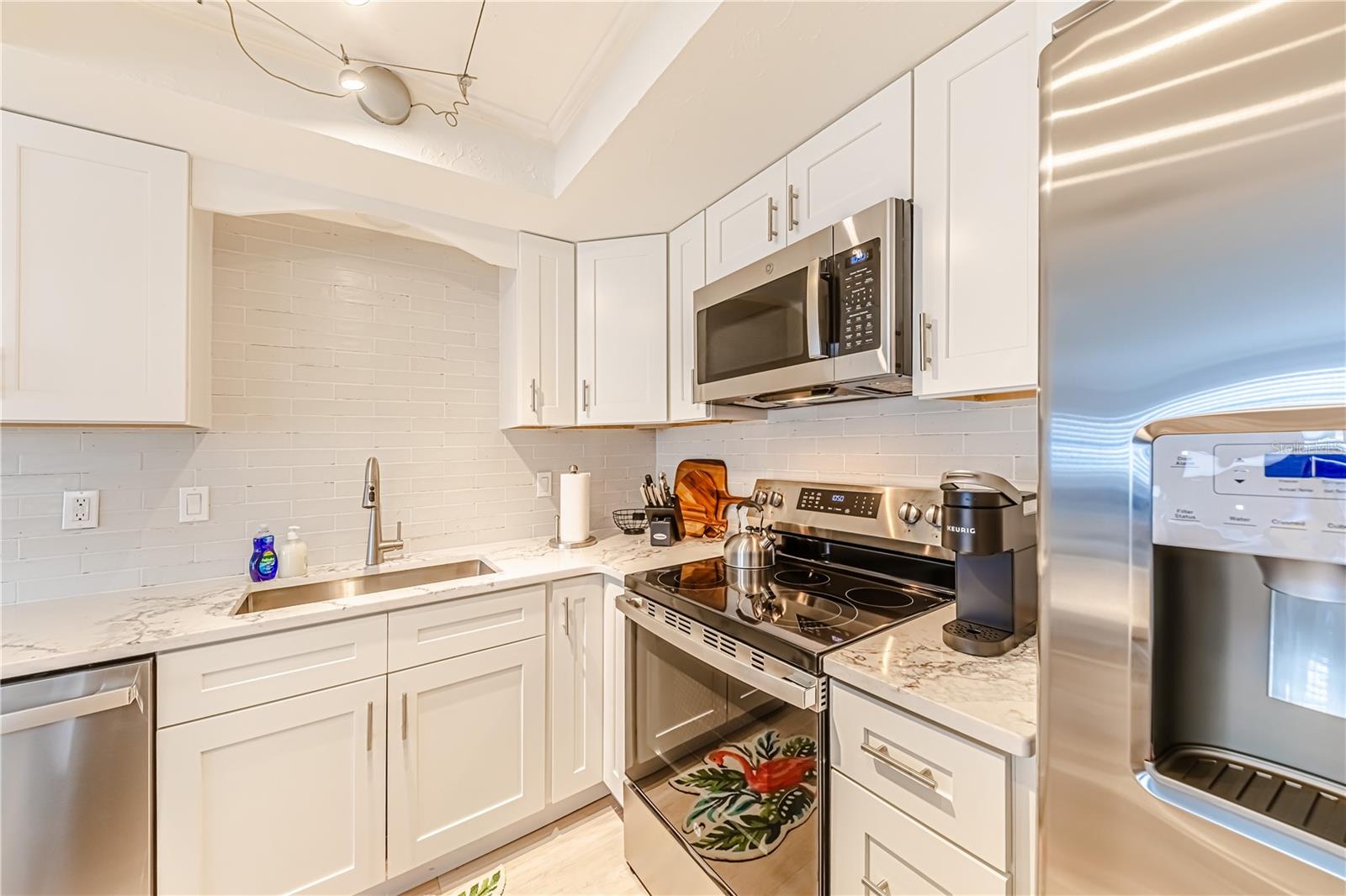 616 FLAMINGO DR #102, VENICE, FL, 34285