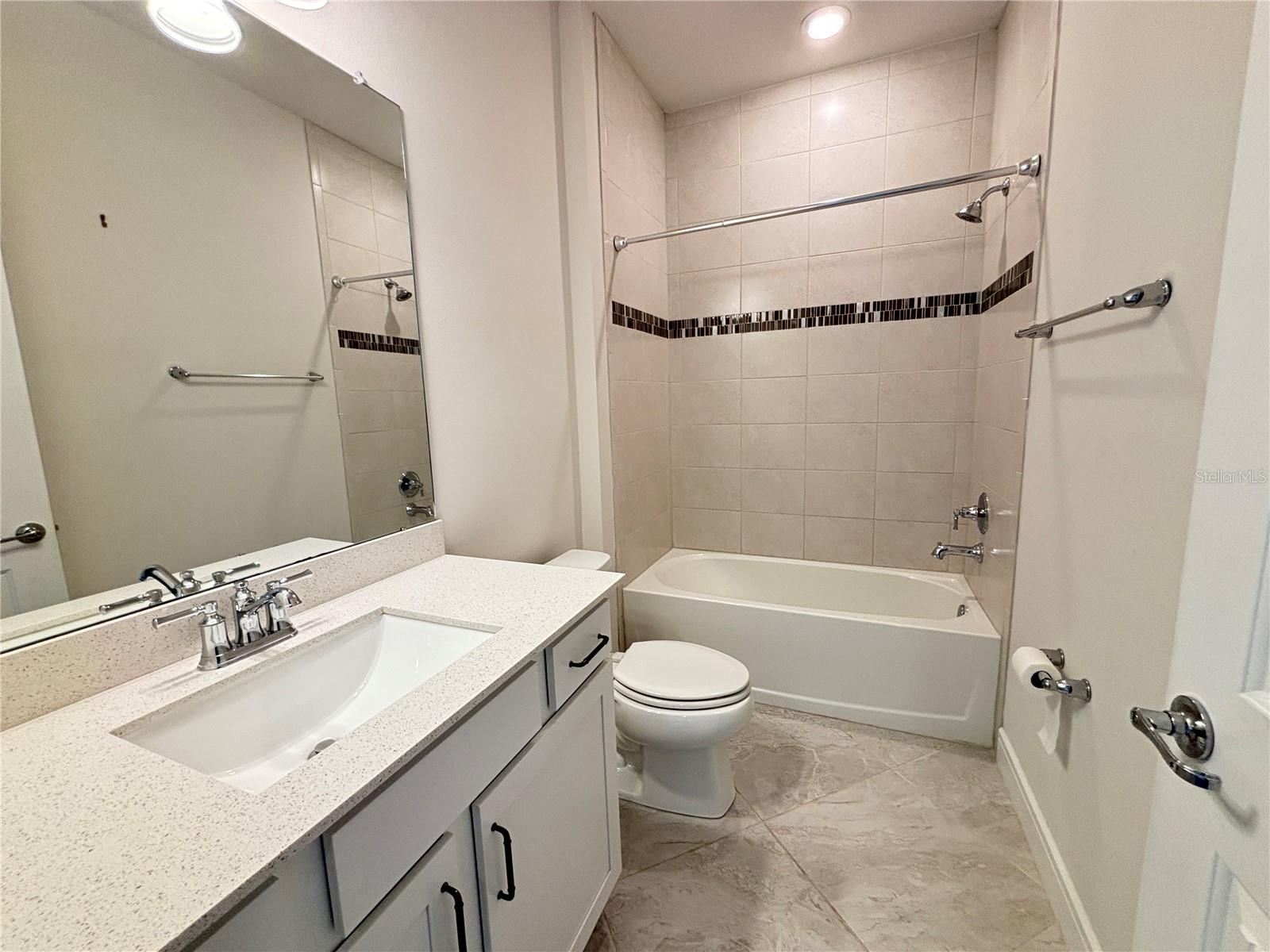 6119 BRADFORD WOODS DR, ZEPHYRHILLS, FL, 33542