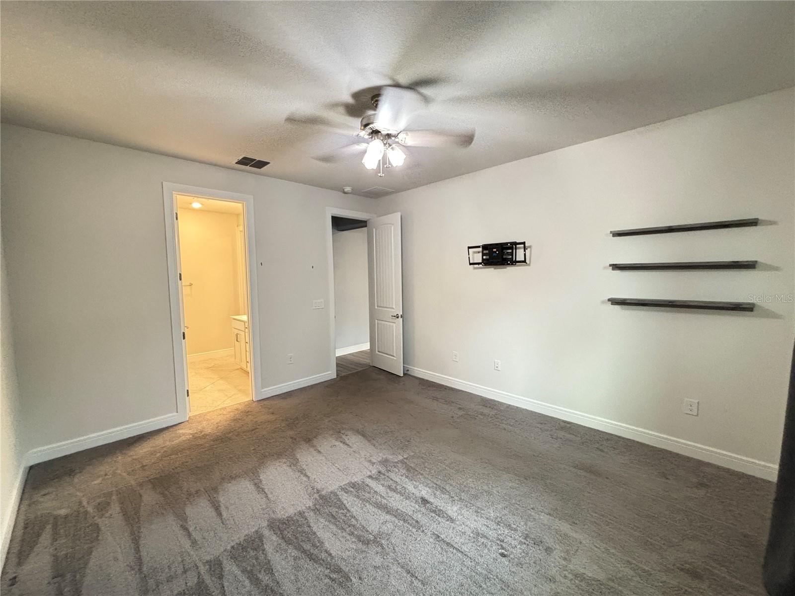 6119 BRADFORD WOODS DR, ZEPHYRHILLS, FL, 33542