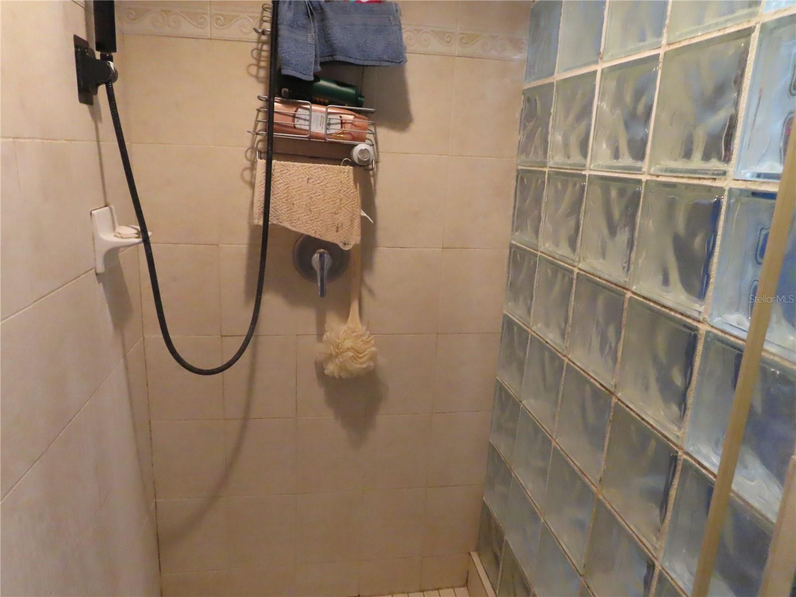 15 N SATURN AVE, CLEARWATER, FL, 33755