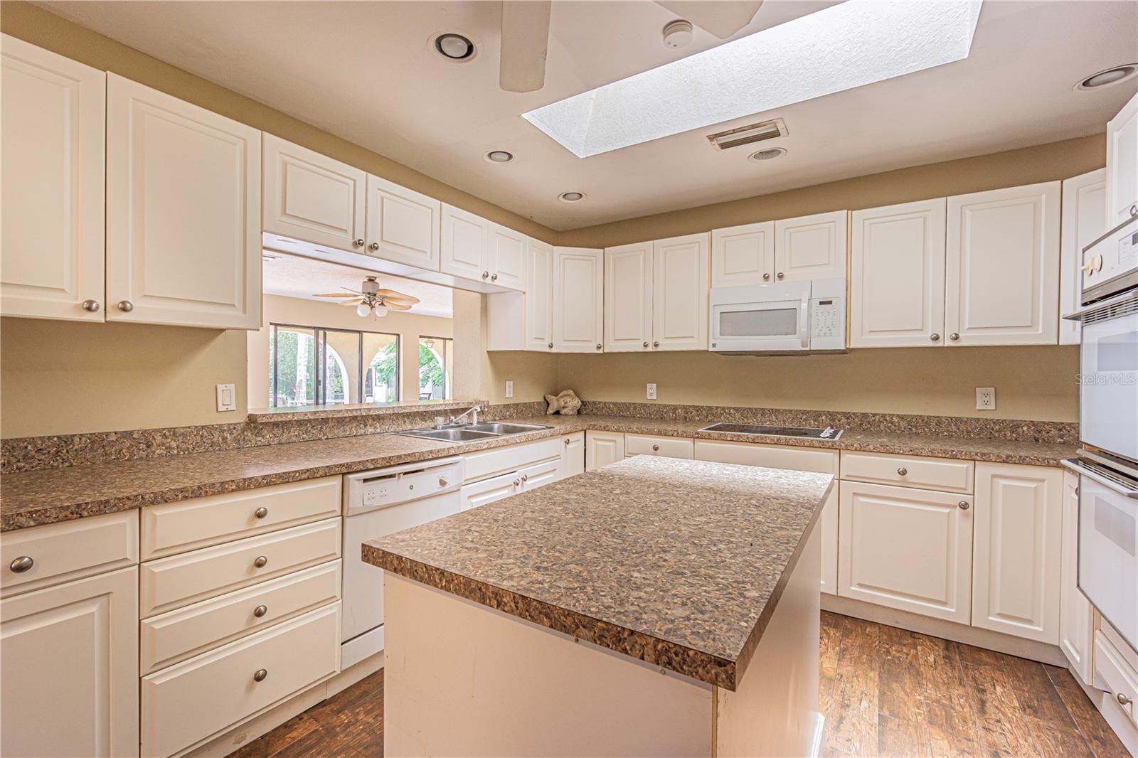 18129 CRAWLEY RD, ODESSA, FL, 33556