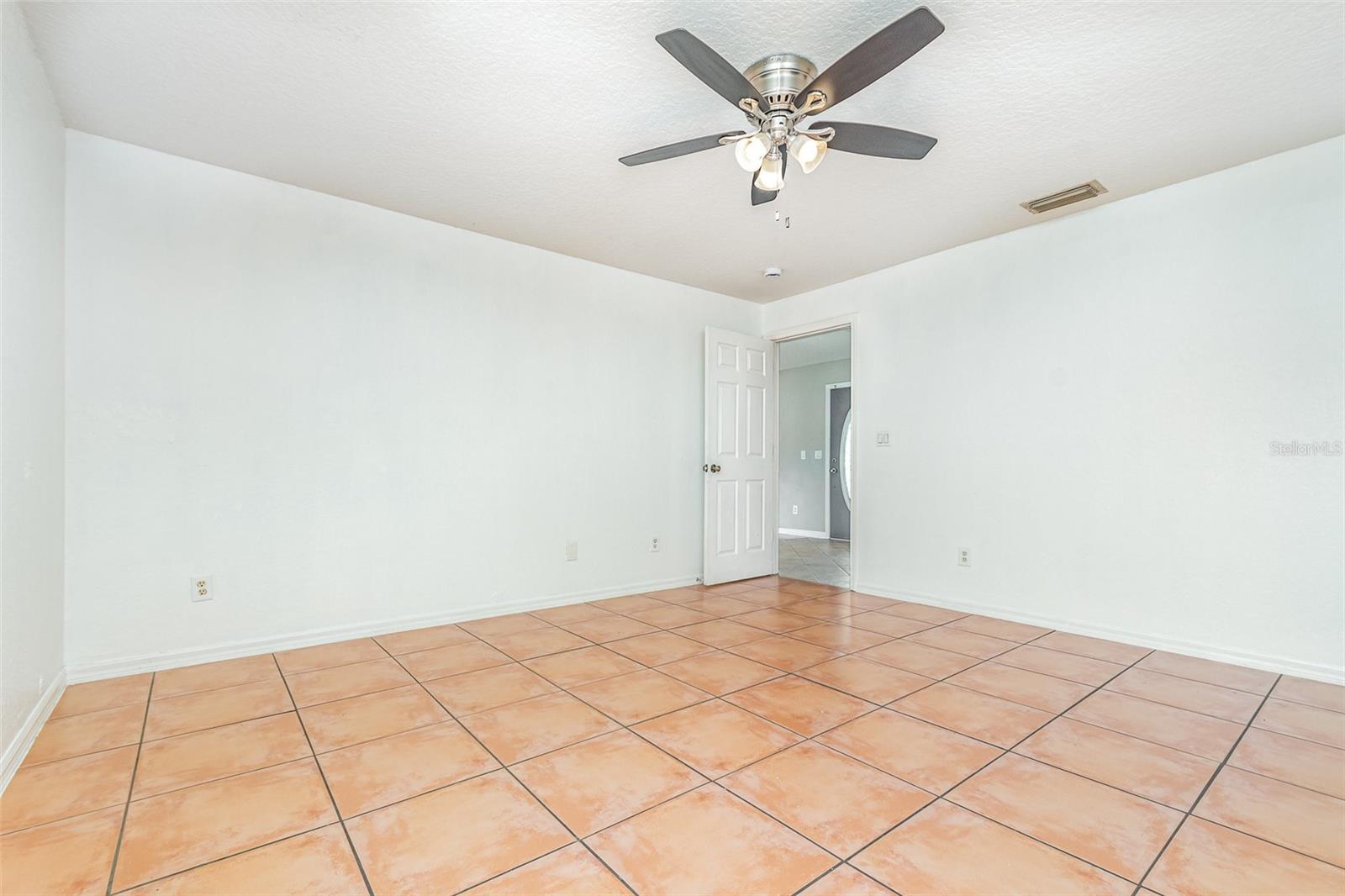 1644 PICCADILLY DR, DAYTONA BEACH, FL, 32117