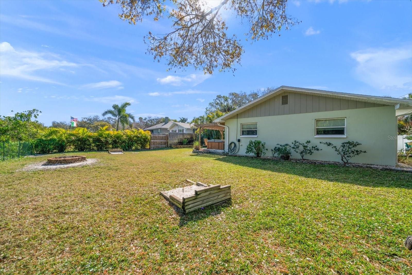 3059 HICKORY DR, LARGO, FL, 33770