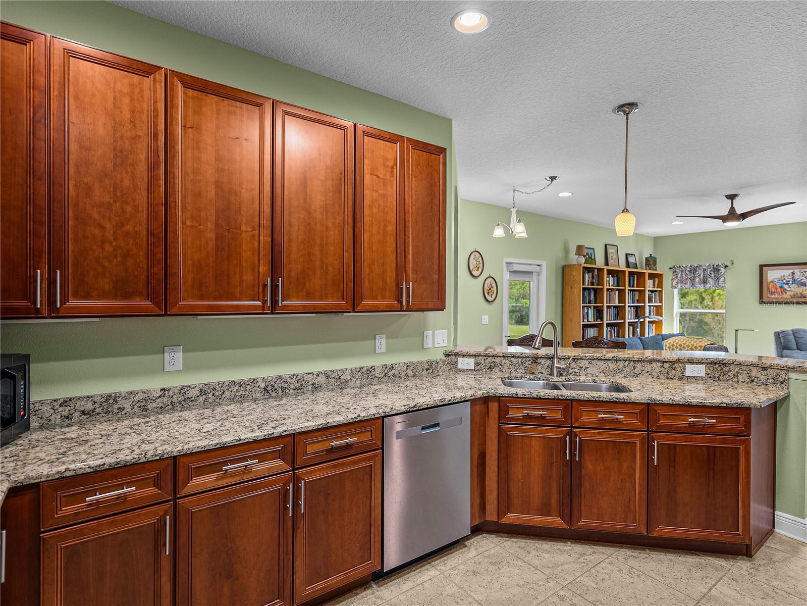 34714 HEAVENLY LN, DADE CITY, FL, 33525