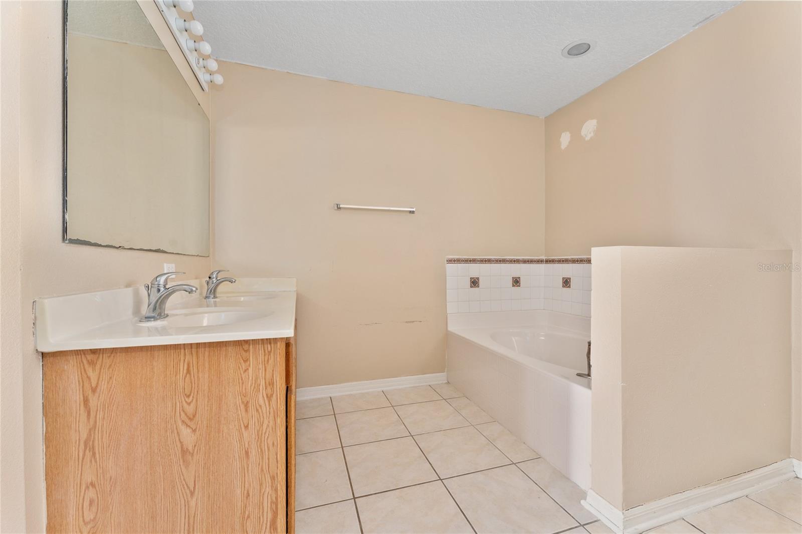 502 WOODLAND CREEK BLVD, KISSIMMEE, FL, 34744
