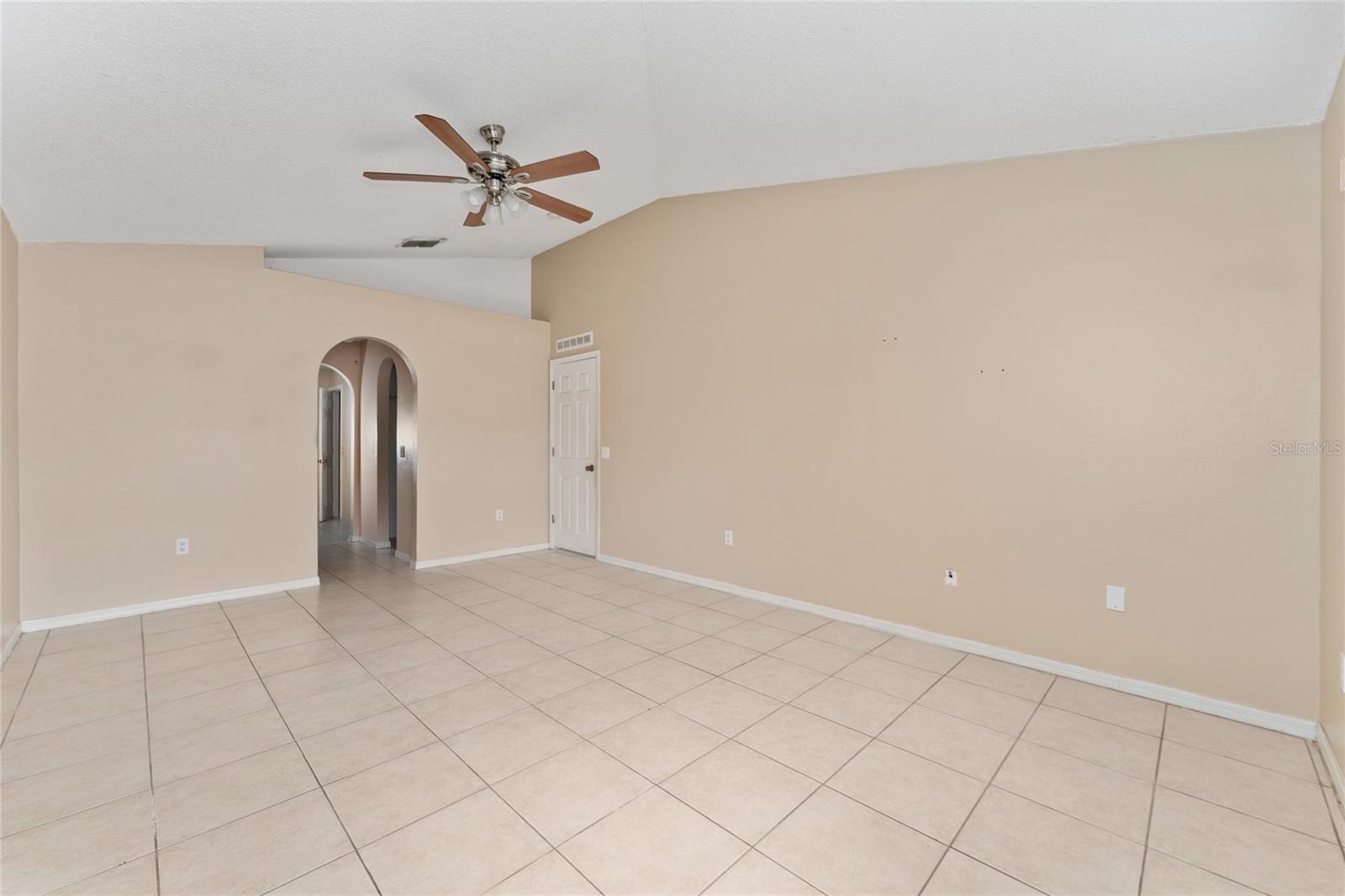 502 WOODLAND CREEK BLVD, KISSIMMEE, FL, 34744
