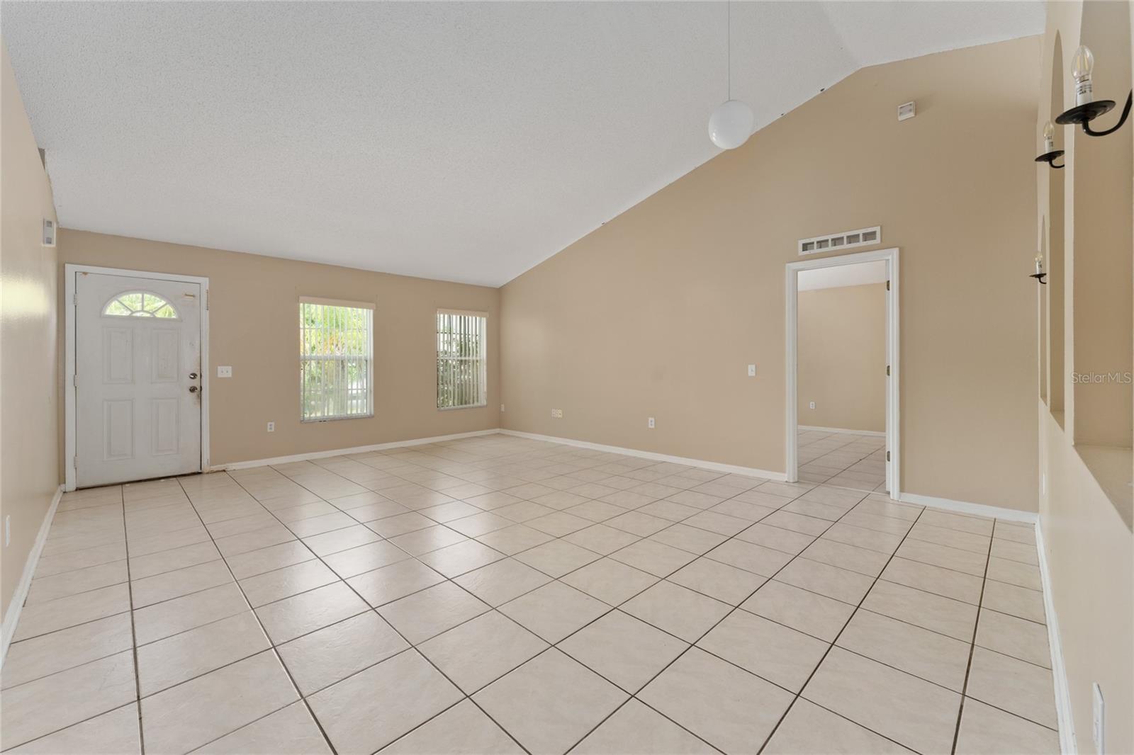 502 WOODLAND CREEK BLVD, KISSIMMEE, FL, 34744