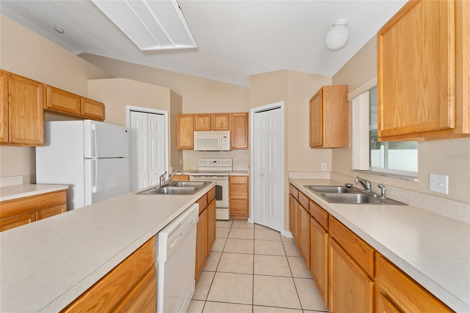 502 WOODLAND CREEK BLVD, KISSIMMEE, FL, 34744