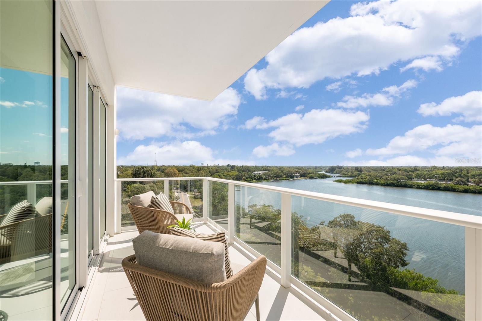 1020 SUNSET POINT RD #612, CLEARWATER, FL, 33755