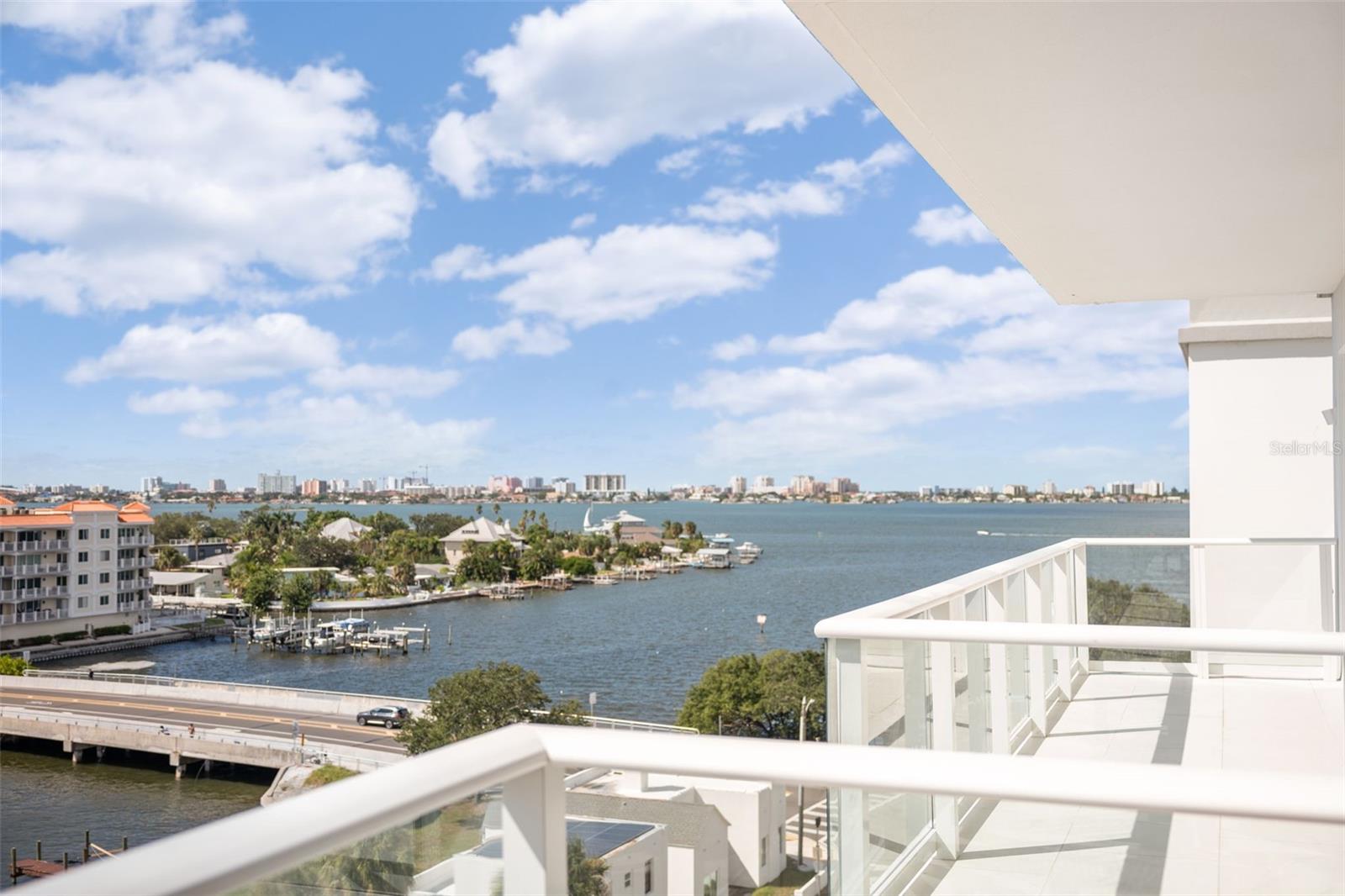 1020 SUNSET POINT RD #612, CLEARWATER, FL, 33755