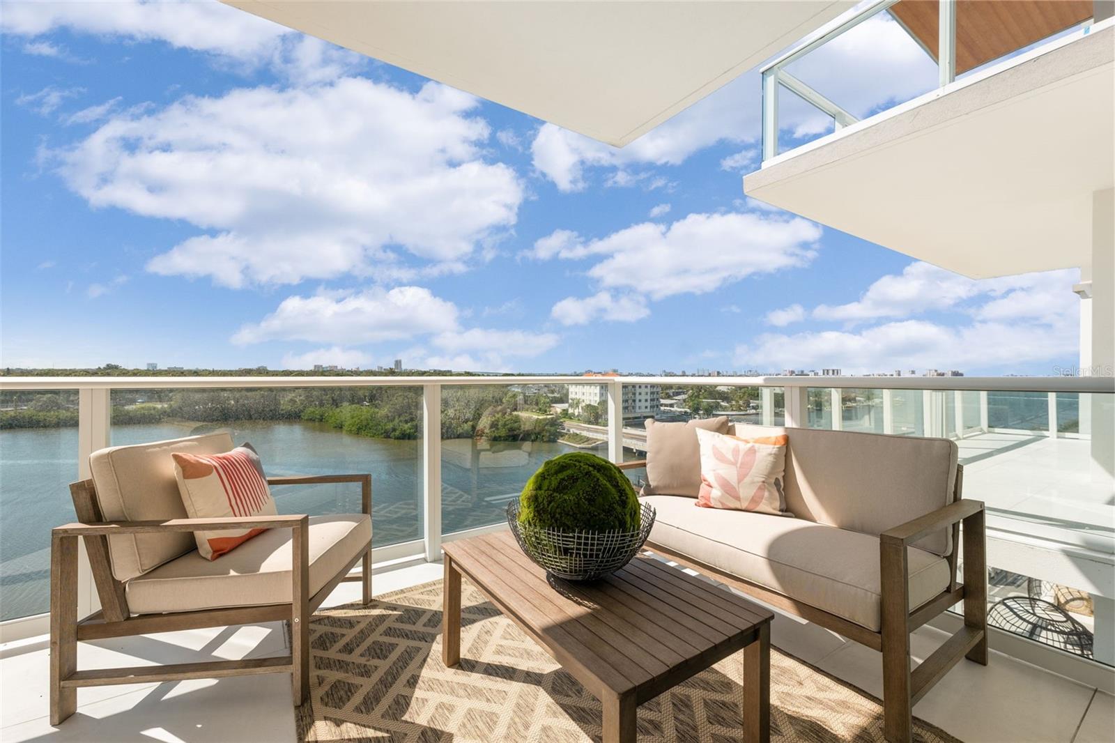 1020 SUNSET POINT RD #612, CLEARWATER, FL, 33755