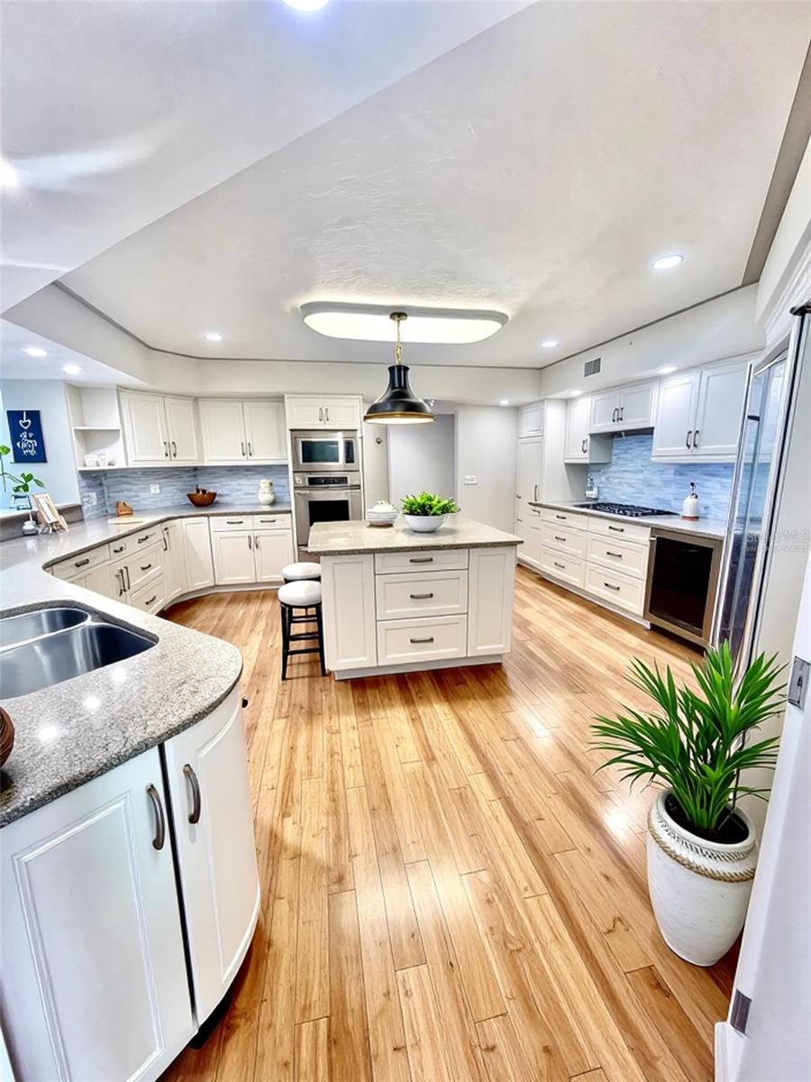 988 BLVD OF THE ARTS #1209, SARASOTA, FL, 34236