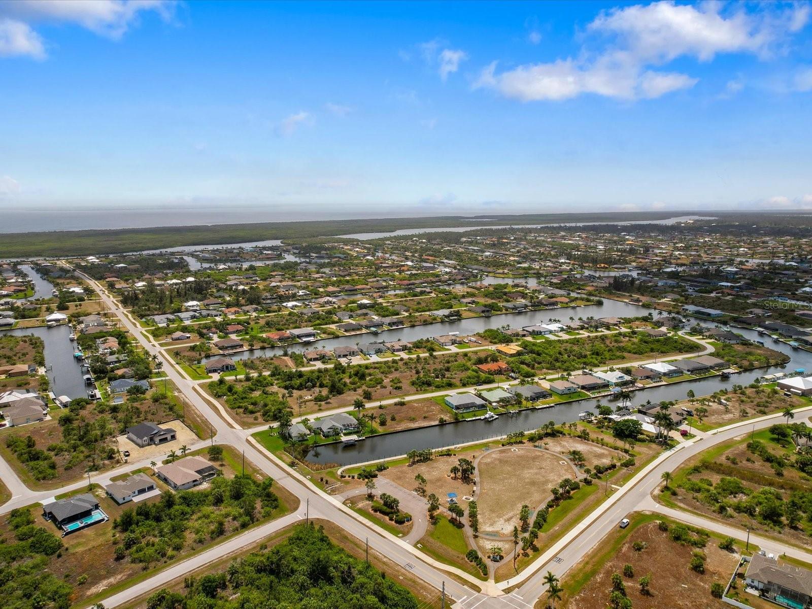 15481 HENNIPEN CIR, PORT CHARLOTTE, FL, 33981
