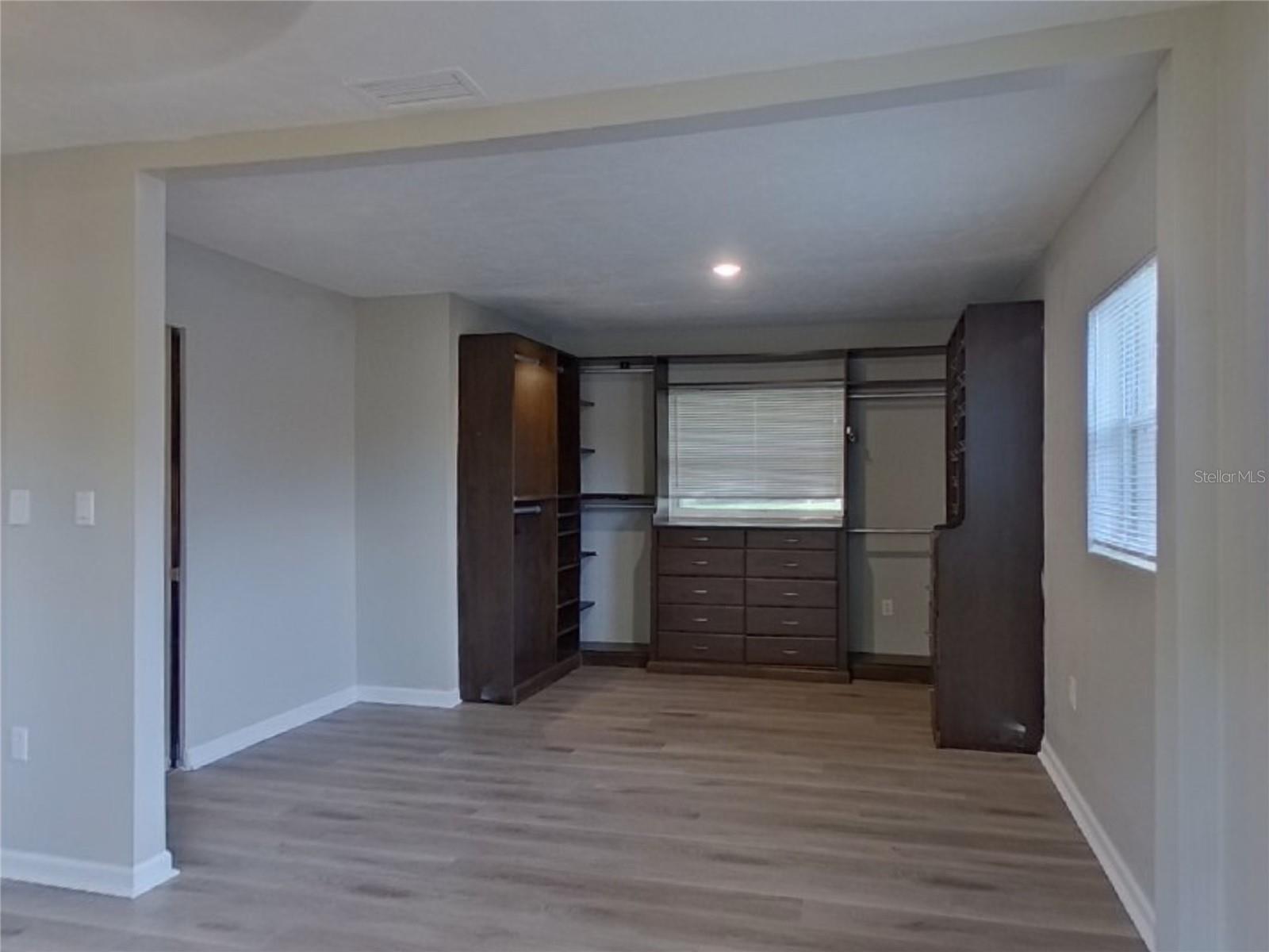 923 MALONE DR, ORLANDO, FL, 32810