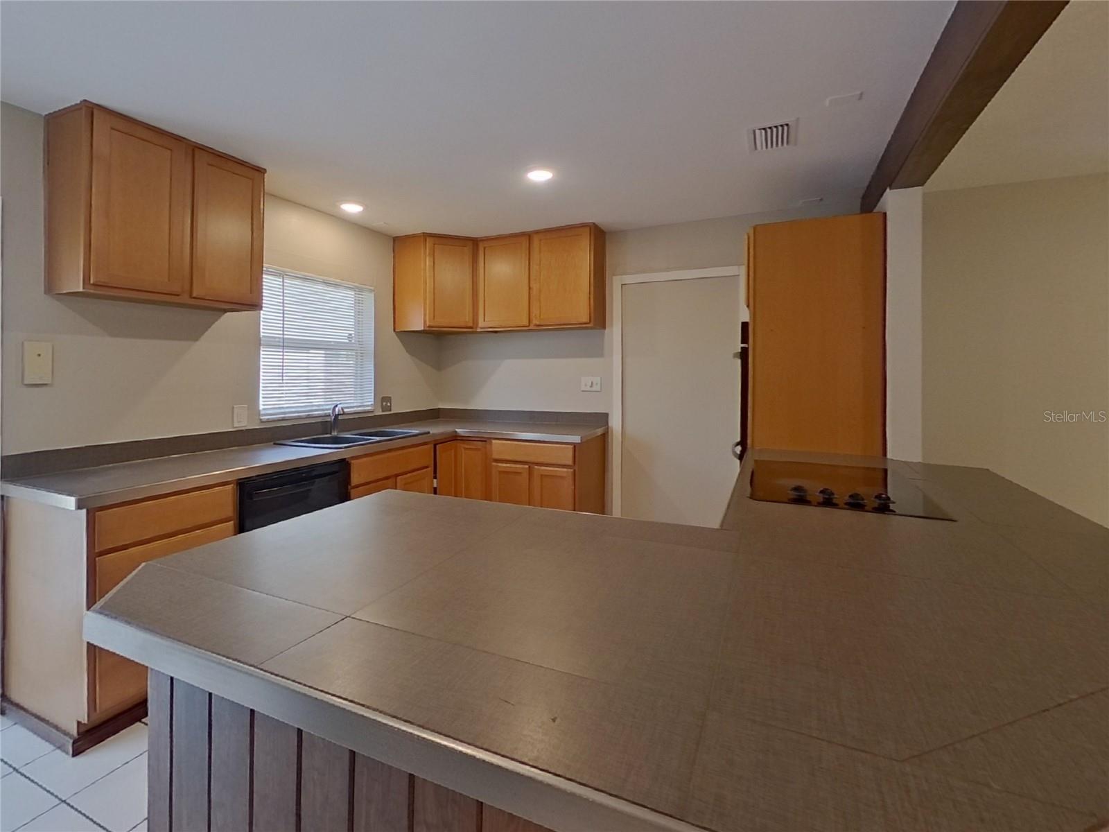 923 MALONE DR, ORLANDO, FL, 32810