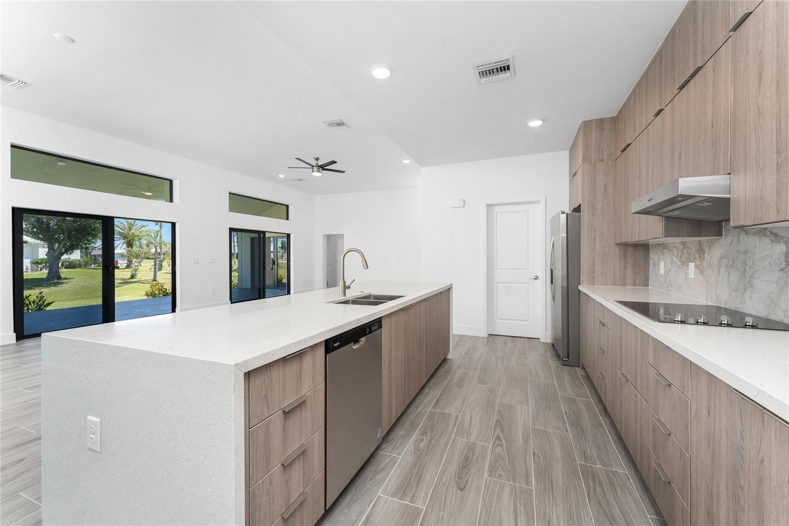 17338 CAPE HORN BLVD, PUNTA GORDA, FL, 33955