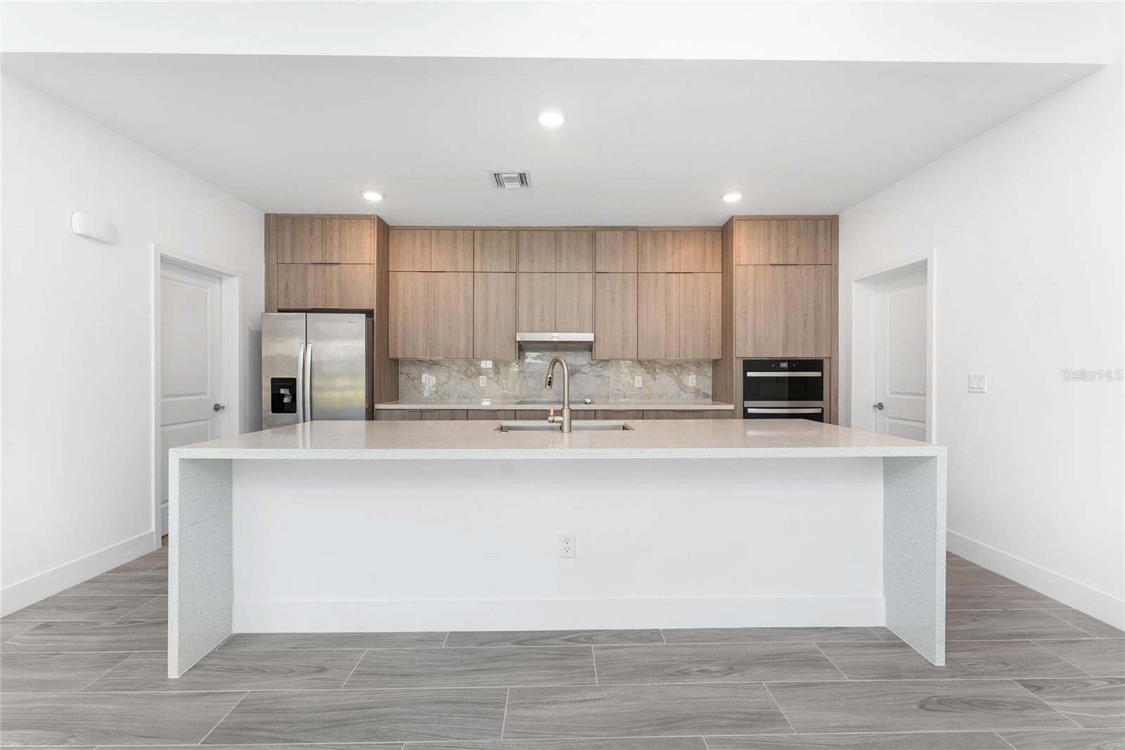 17338 CAPE HORN BLVD, PUNTA GORDA, FL, 33955
