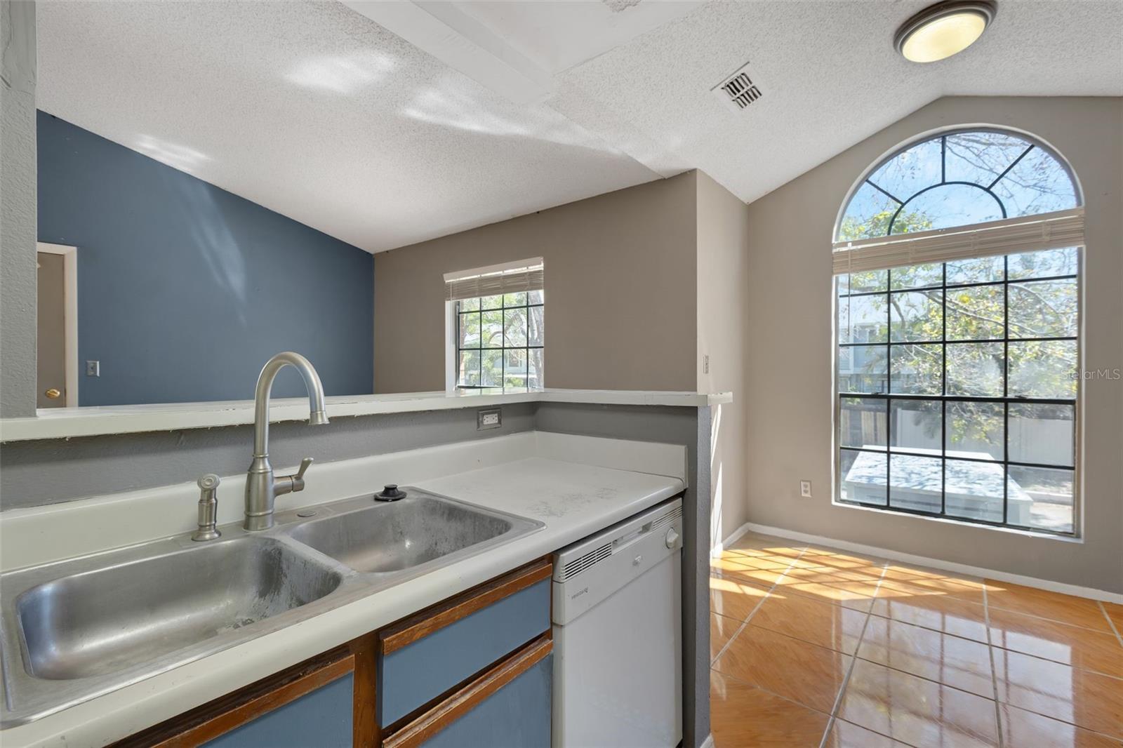 8714 MALLARD RESERVE DR #201, TAMPA, FL, 33614