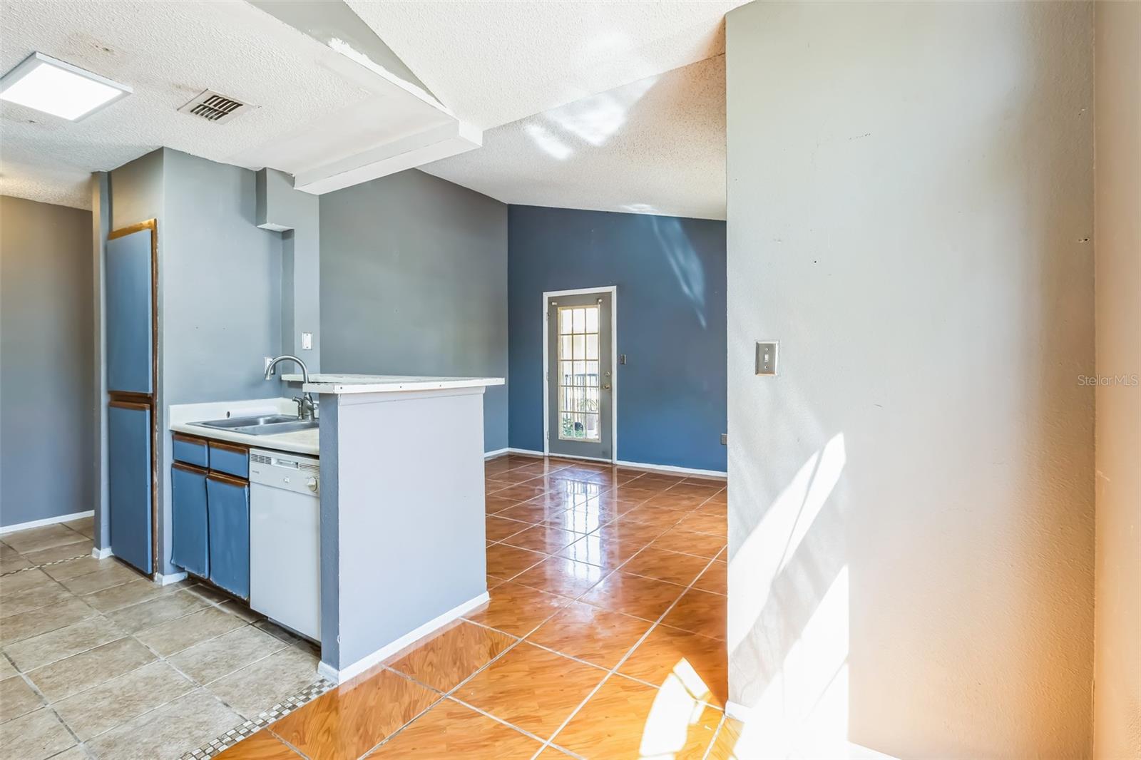 8714 MALLARD RESERVE DR #201, TAMPA, FL, 33614