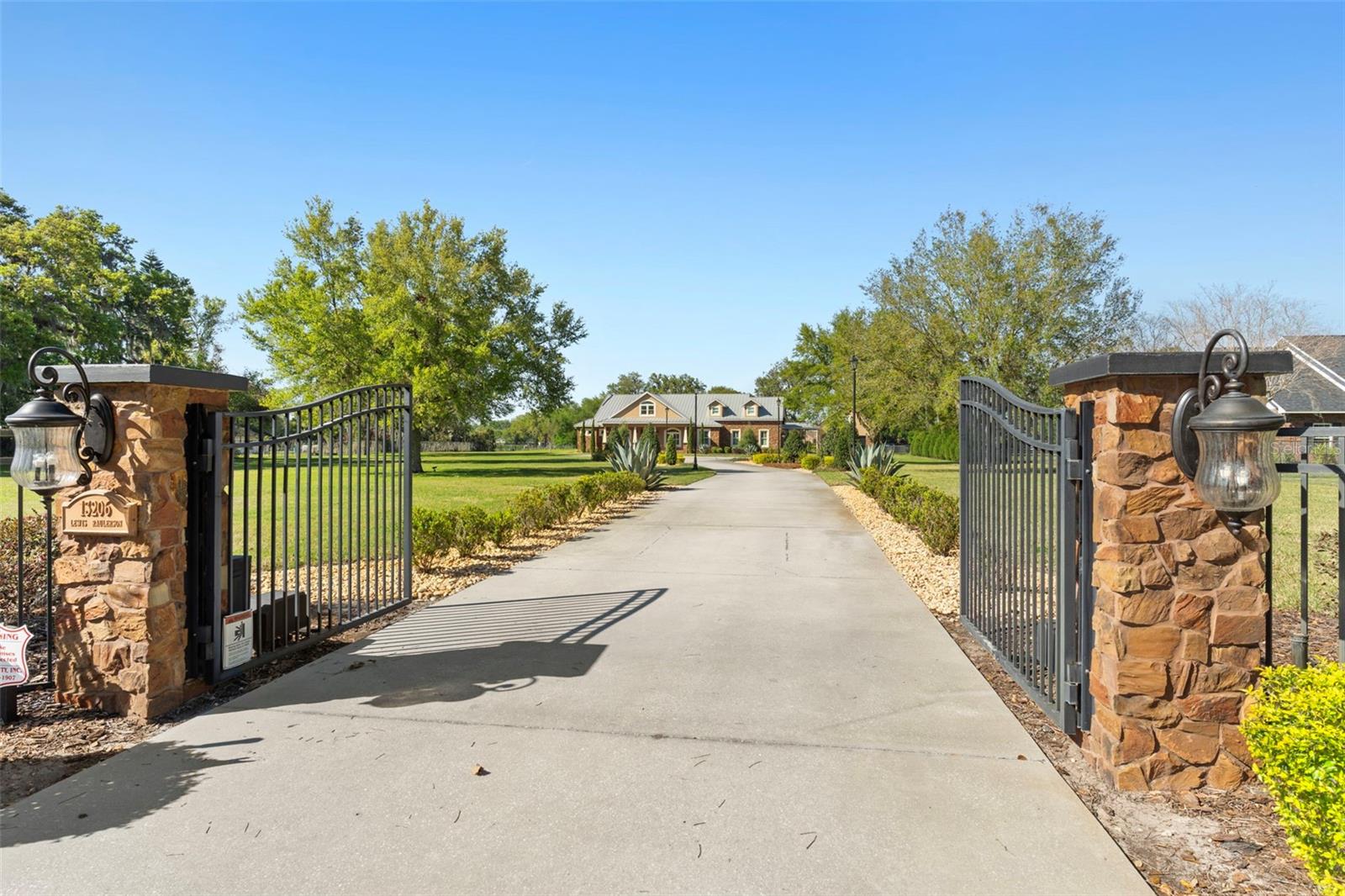 13206 LEWIS RAULERSON ROAD, DOVER, FL, 33527