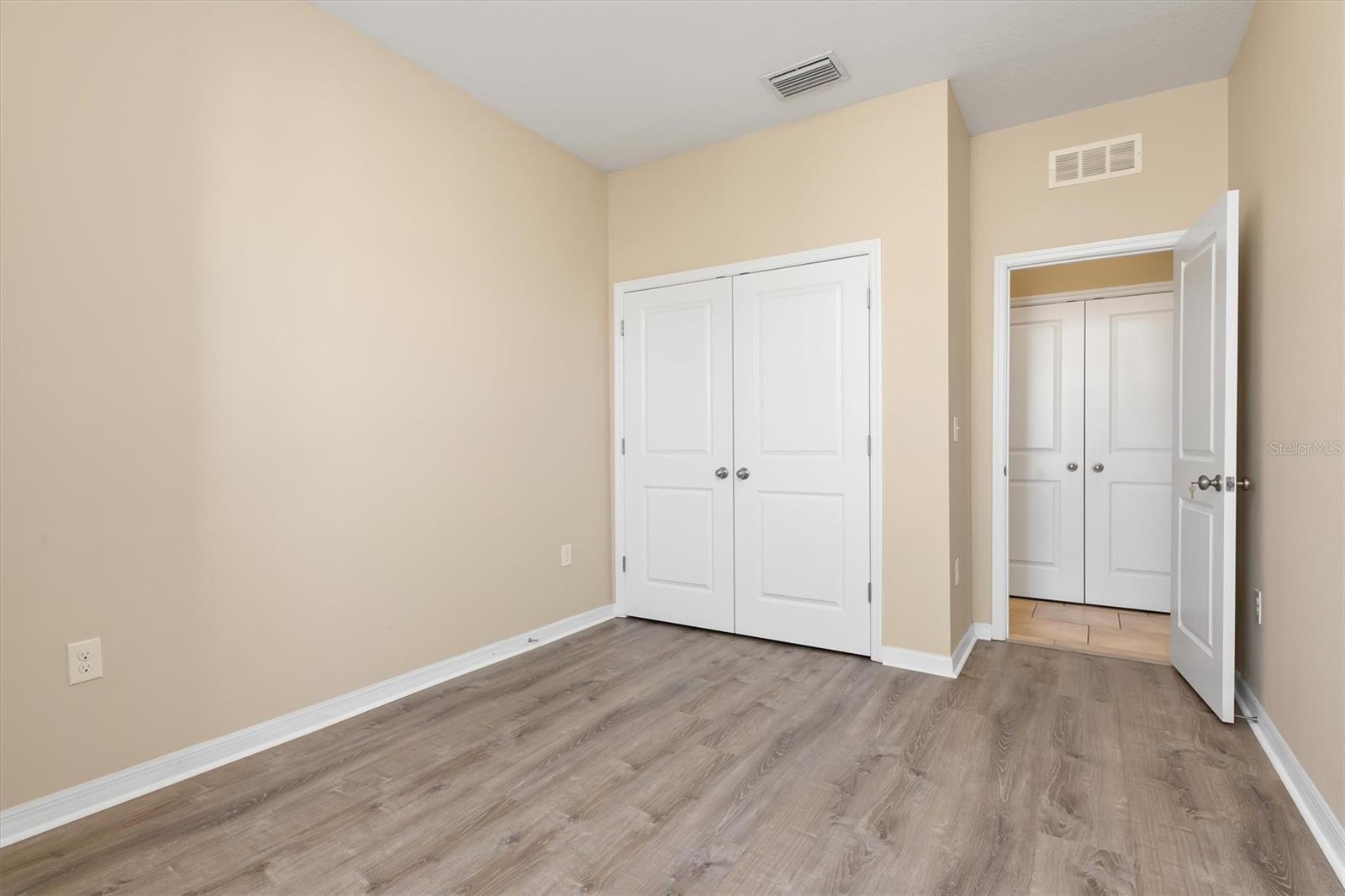 8323 ENCLAVE WAY #104, SARASOTA, FL, 34243