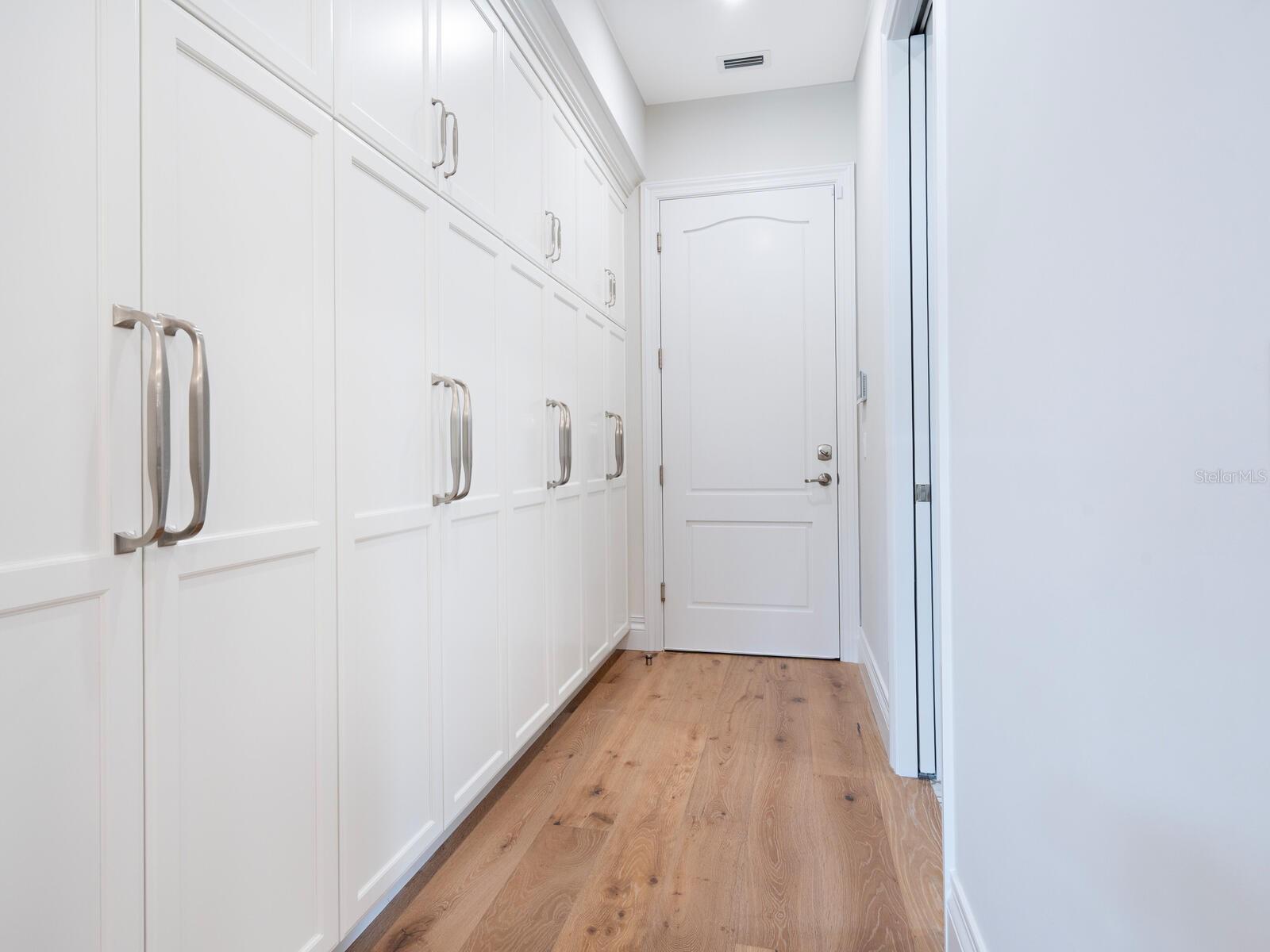 A4643636 Property Photo