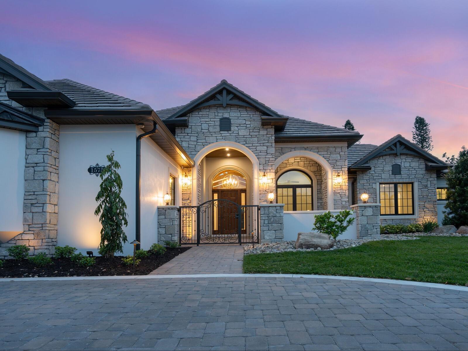 A4643636 Property Photo