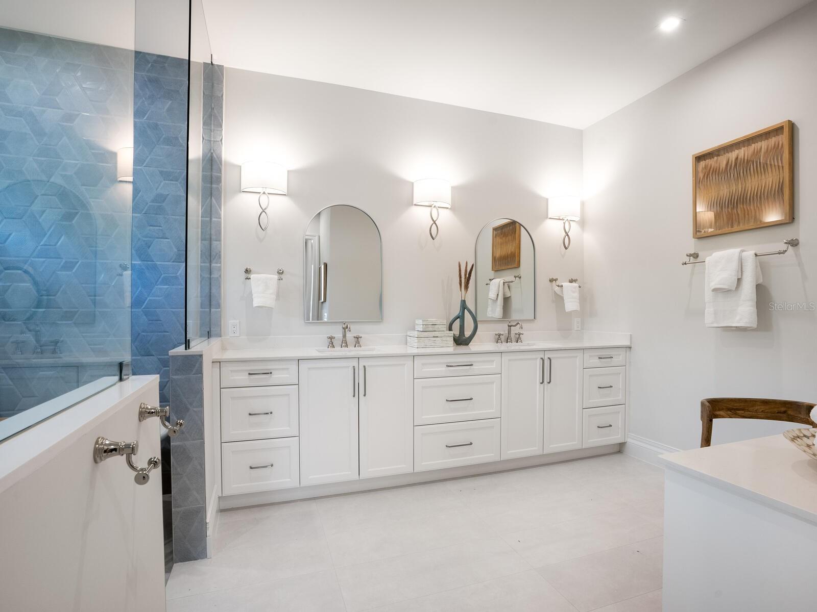 A4643636 Property Photo