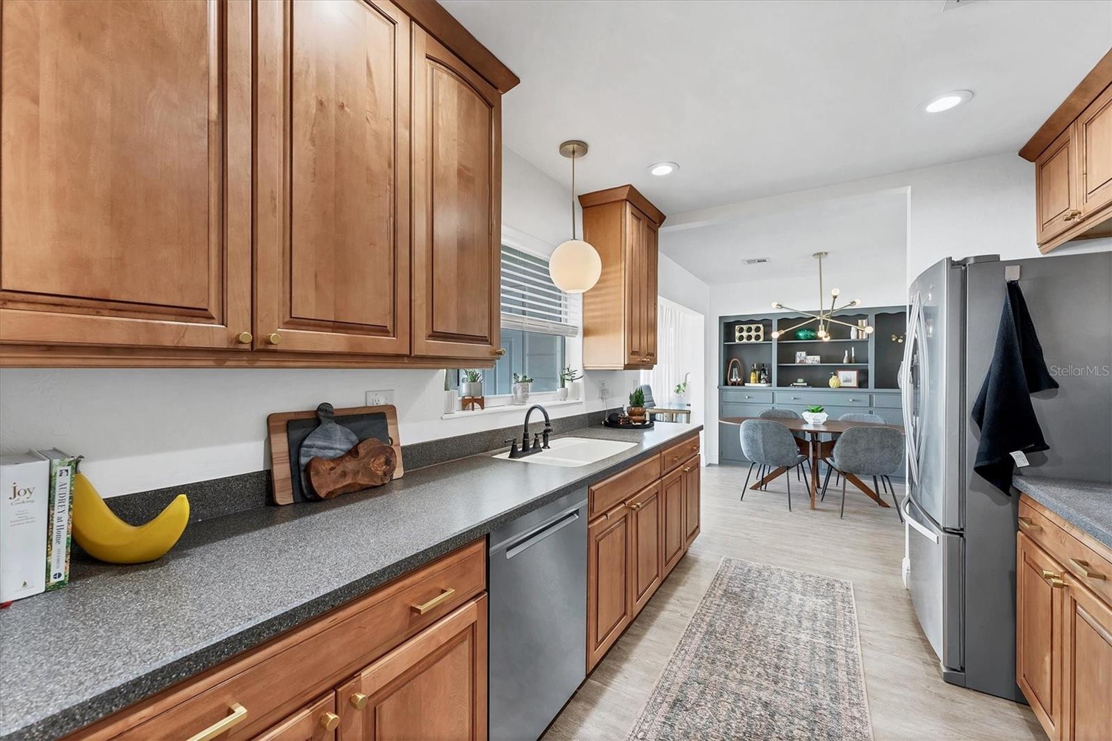 2833 SUNNYSIDE ST, SARASOTA, FL, 34239