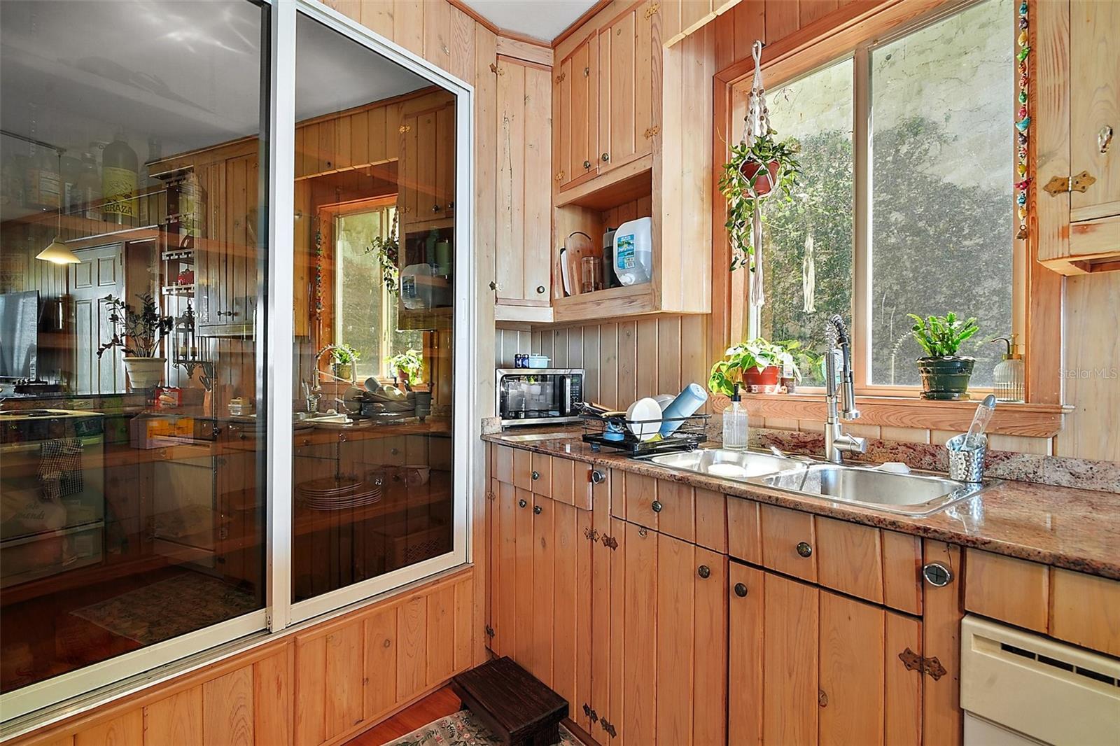 408 LAKE DORA RD #B, MOUNT DORA, FL, 32757