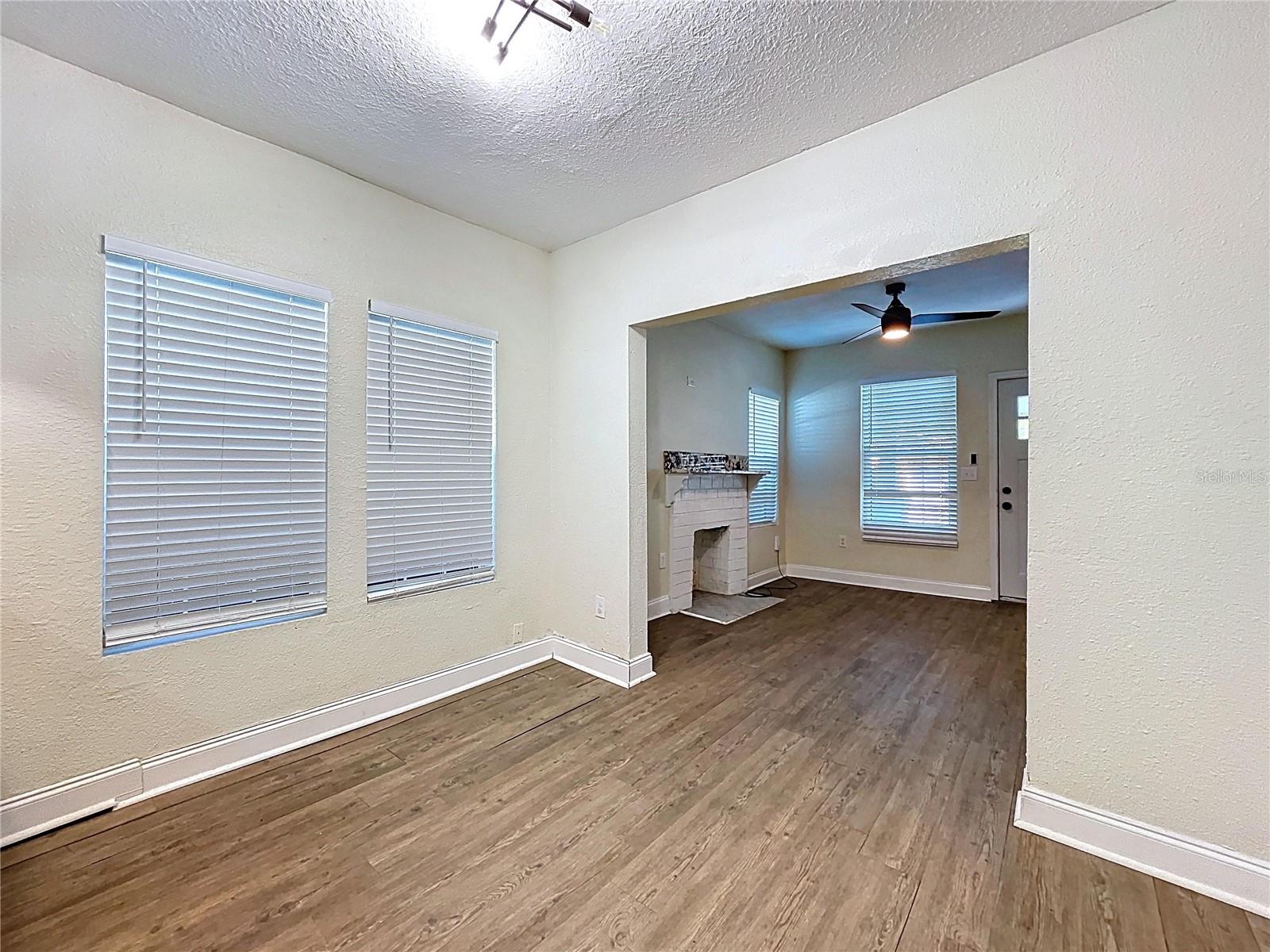 1403 E LAURA ST, PLANT CITY, FL, 33563