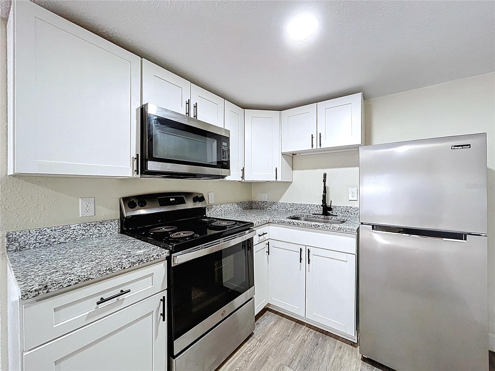 1403 E LAURA ST, PLANT CITY, FL, 33563