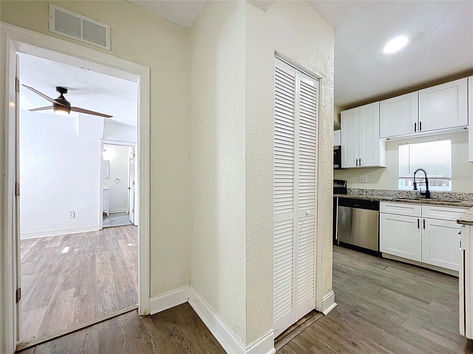 1403 E LAURA ST, PLANT CITY, FL, 33563