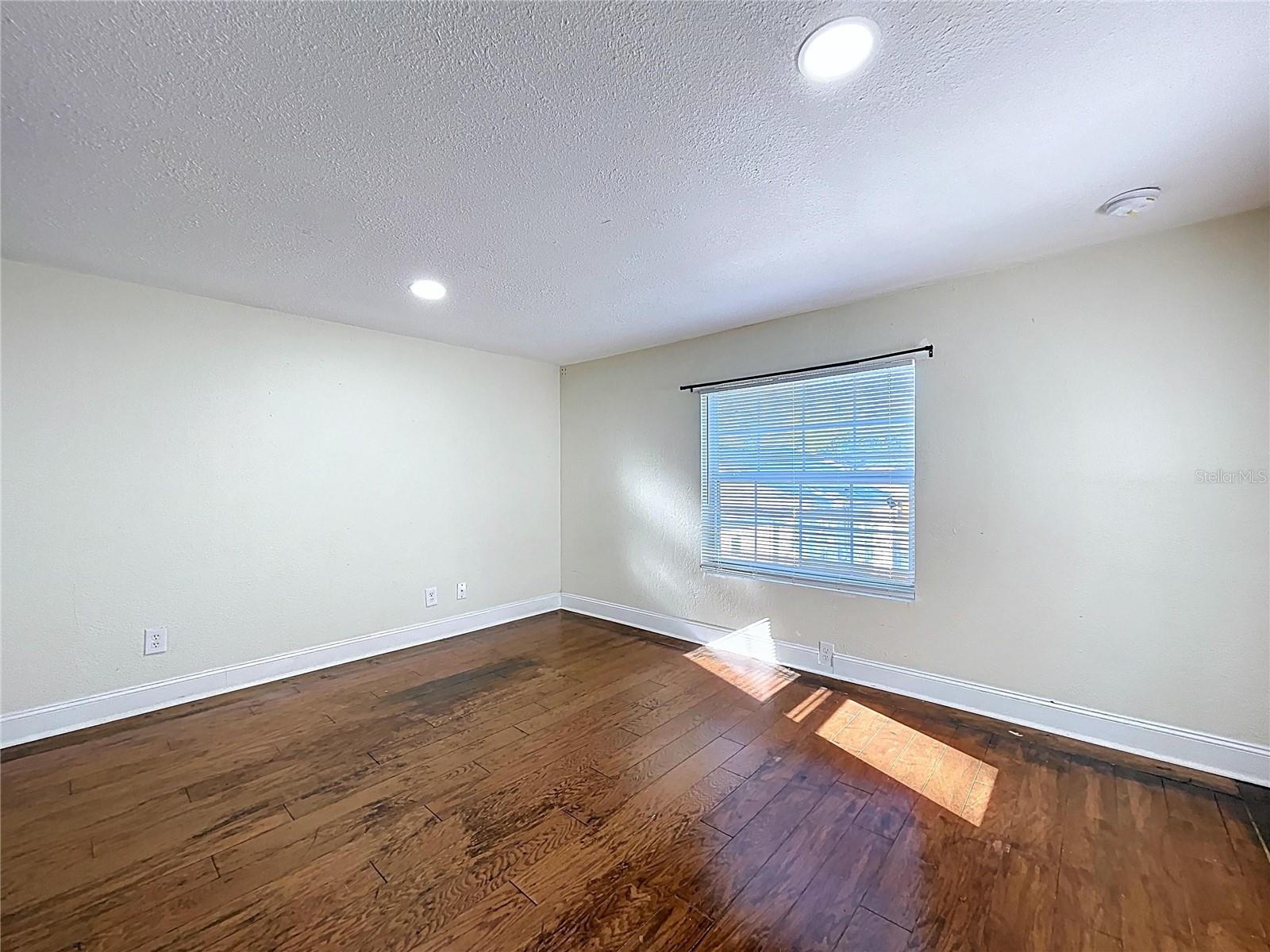 1403 E LAURA ST, PLANT CITY, FL, 33563