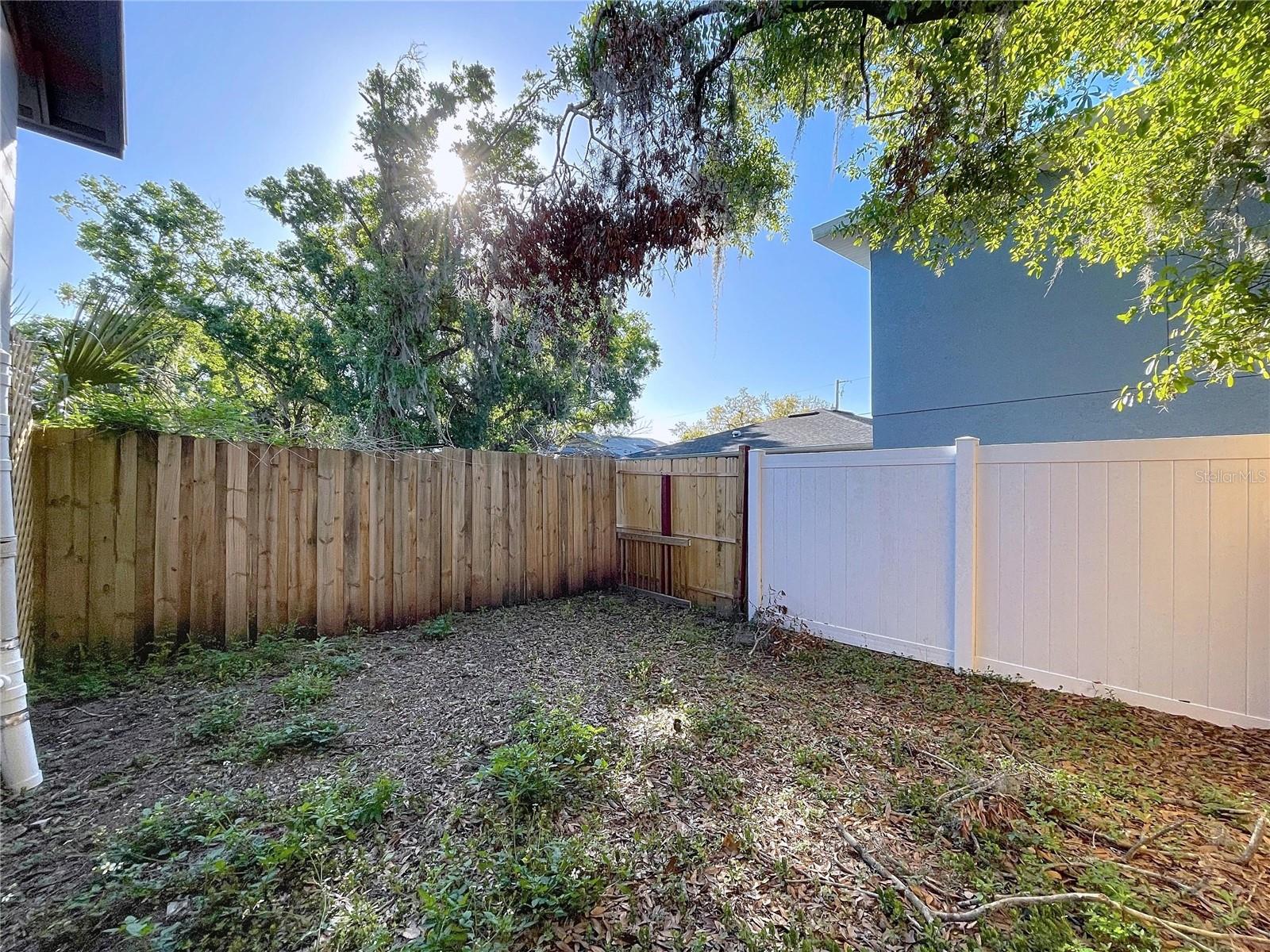 1403 E LAURA ST, PLANT CITY, FL, 33563